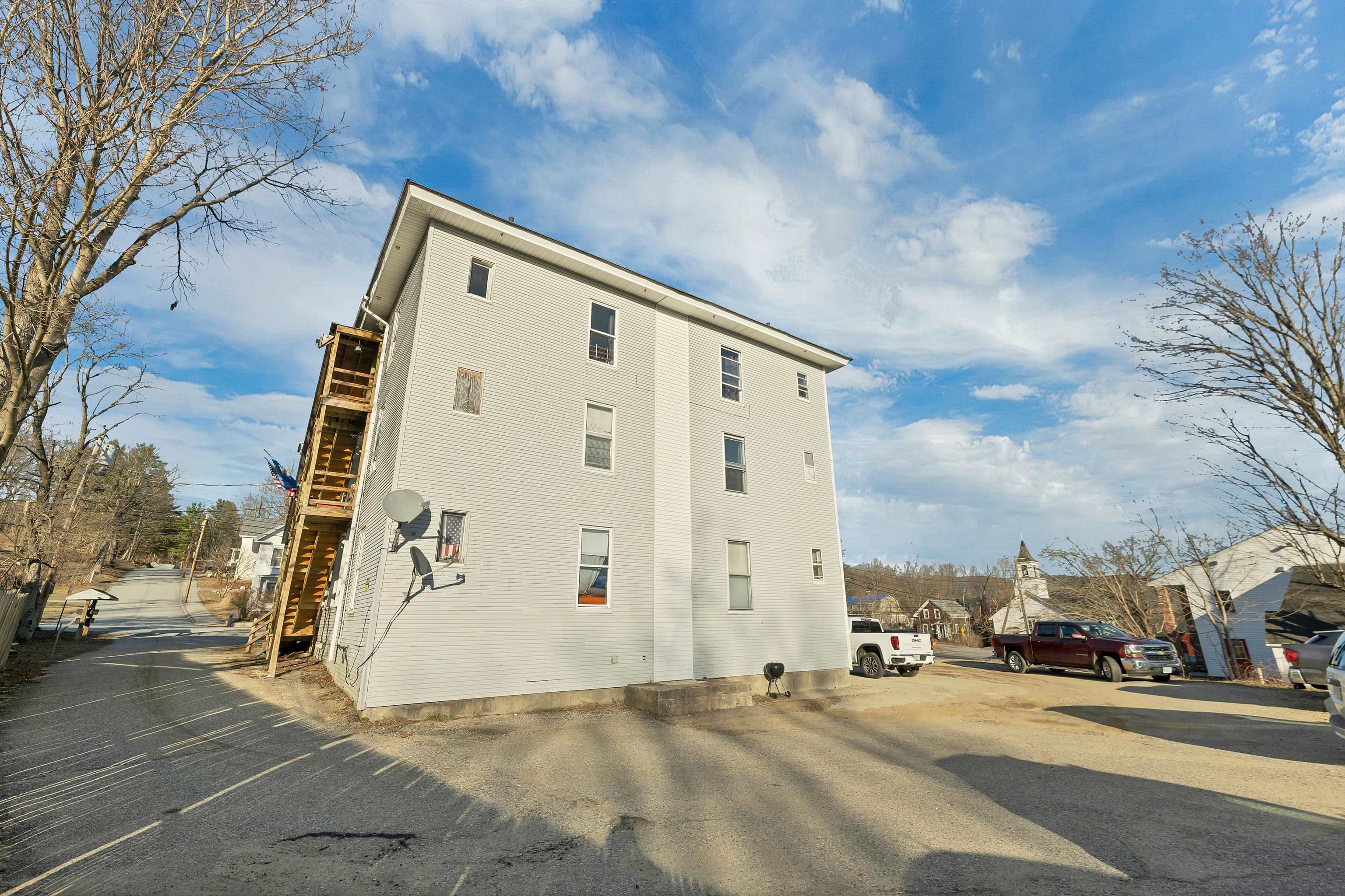 main property photo 5