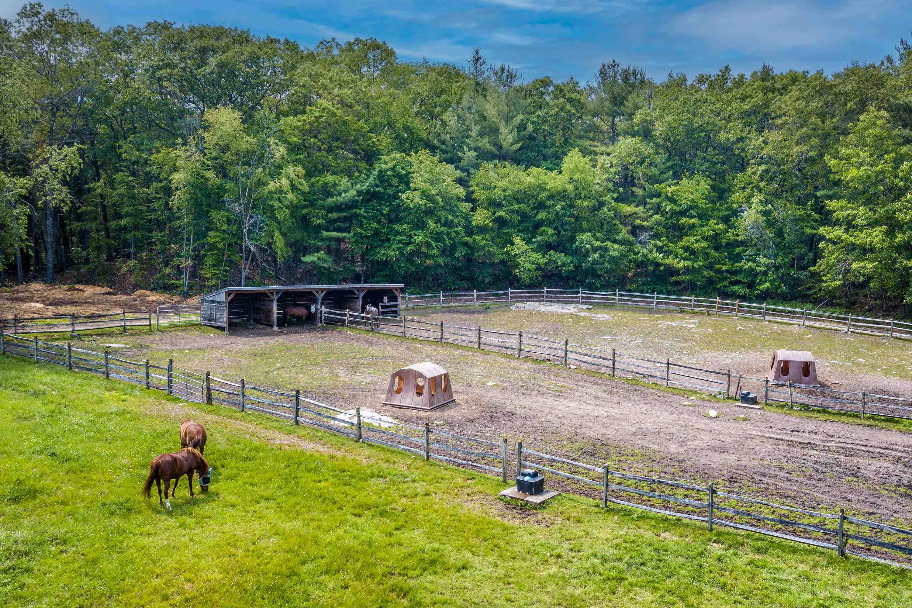 main property photo 35