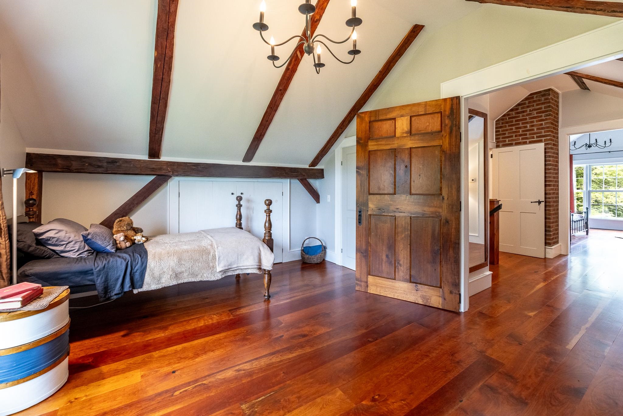 main property photo 50