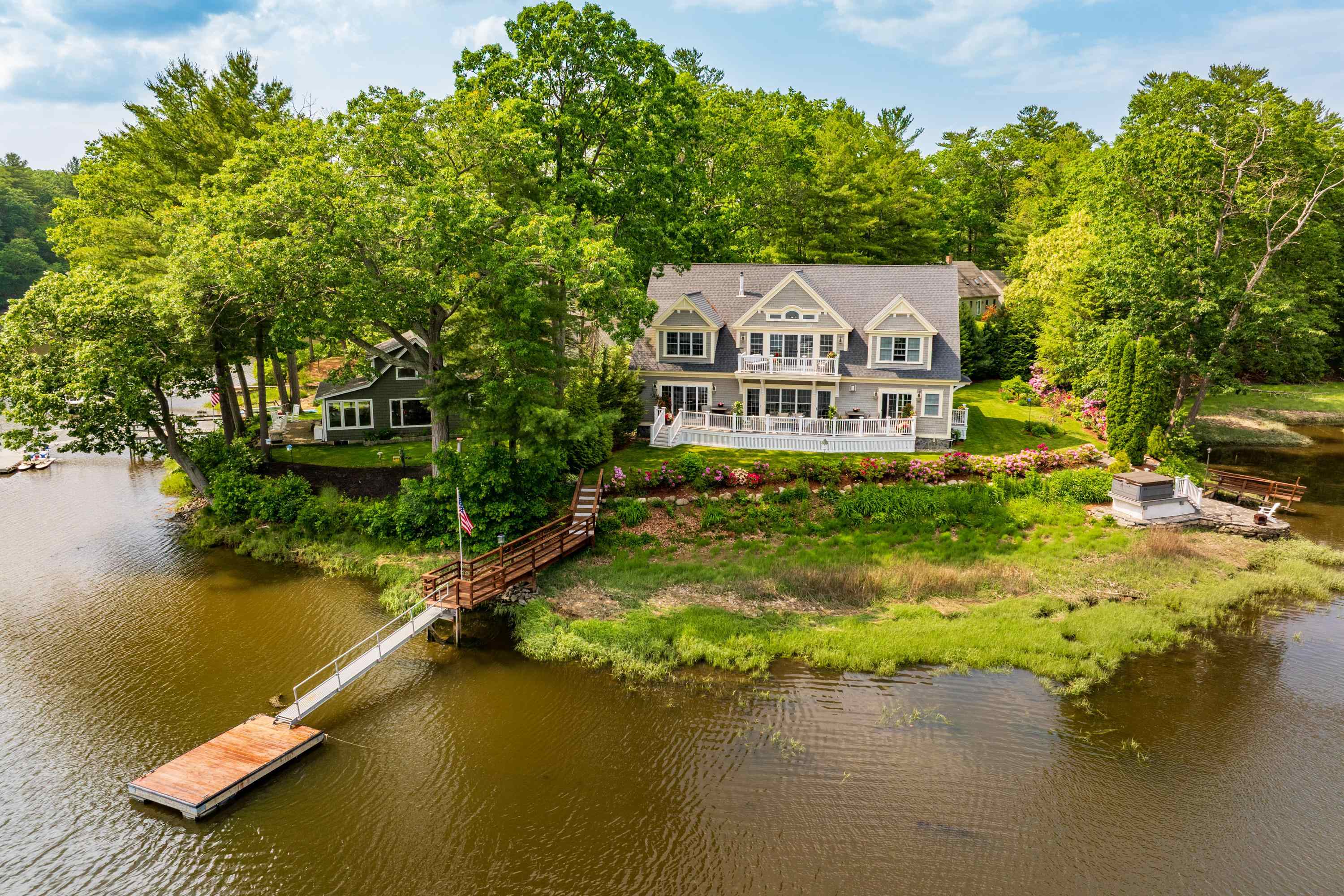 main property photo 37