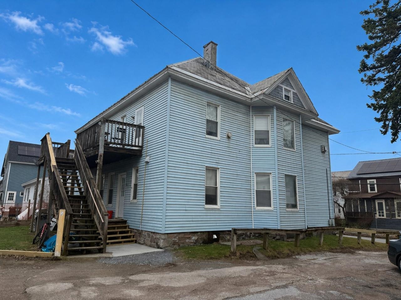 main property photo 19
