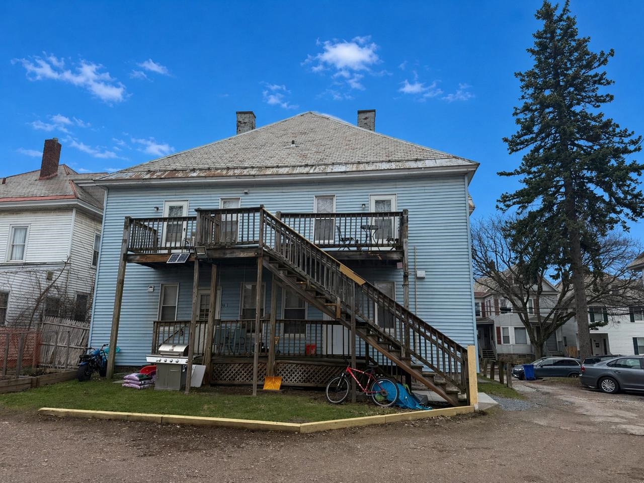 main property photo 20