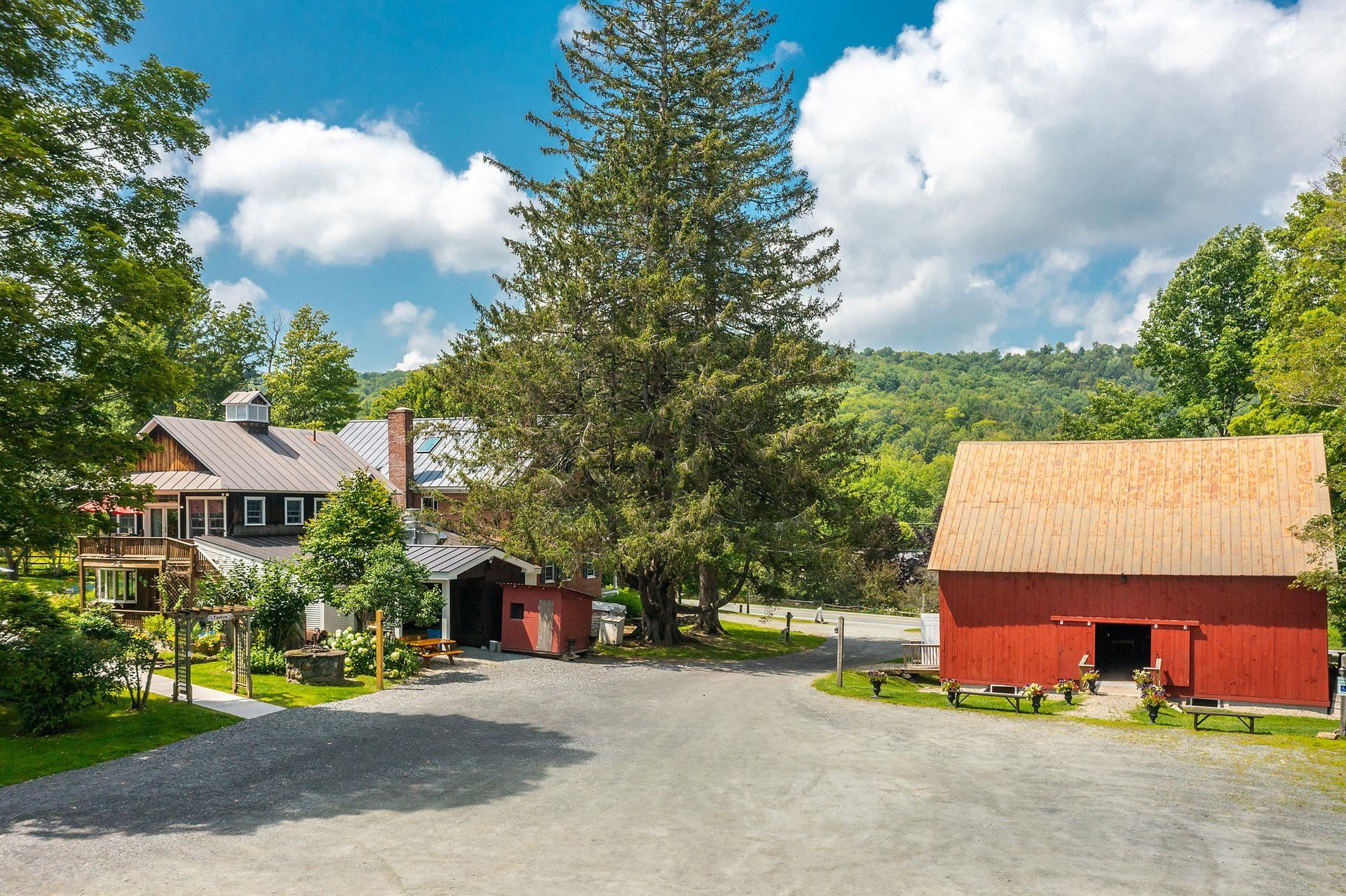 main property photo 11