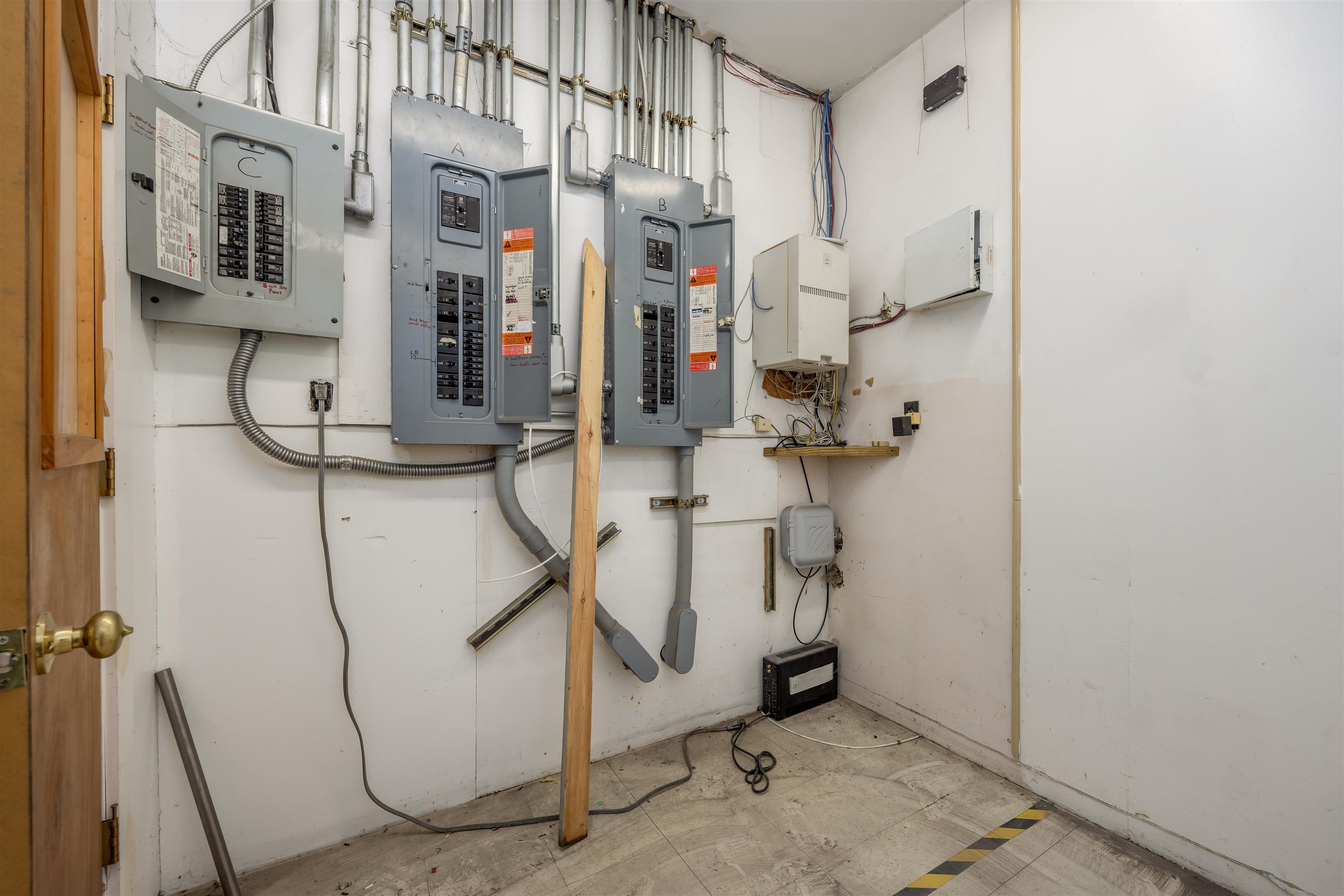main property photo 21