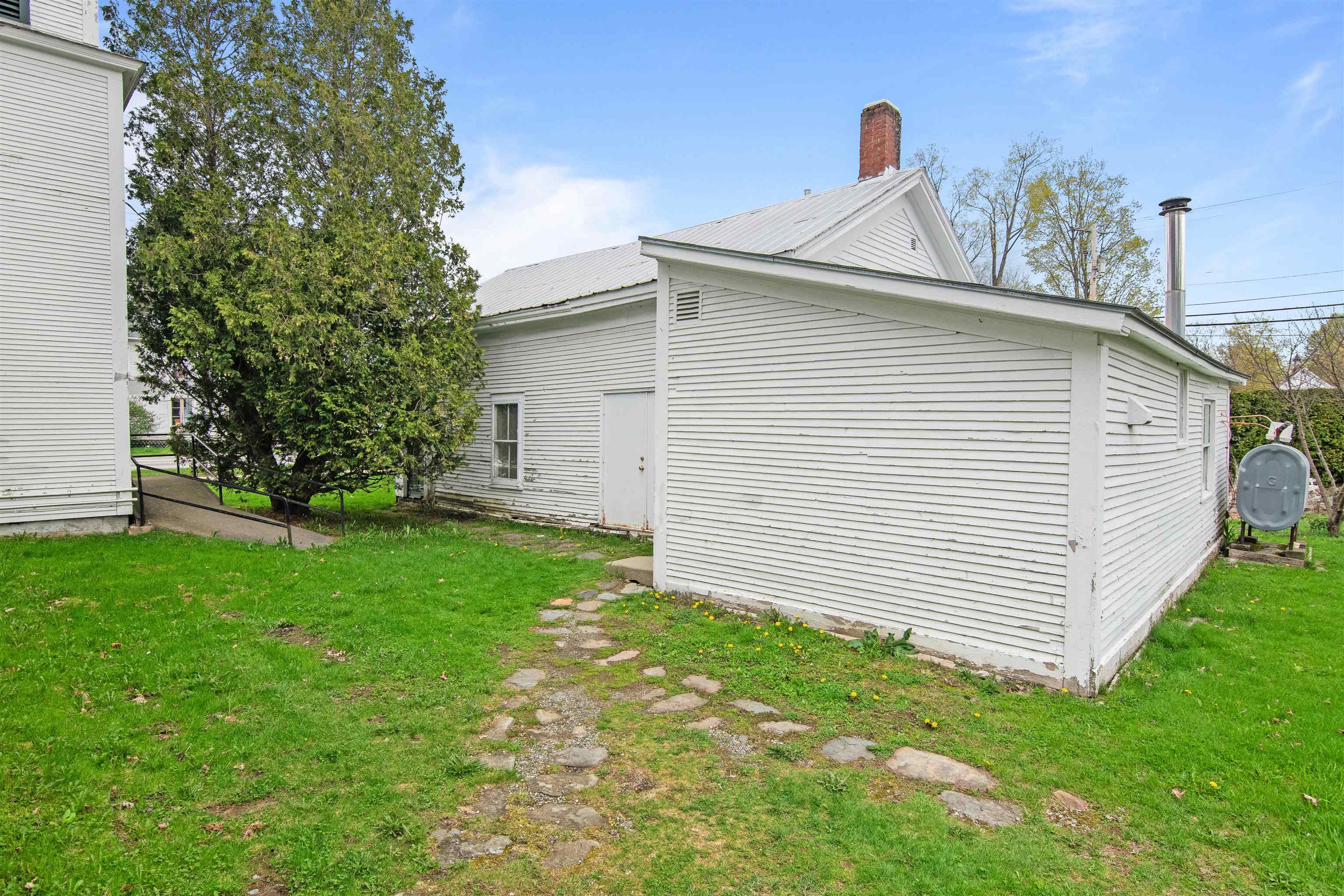 main property photo 36