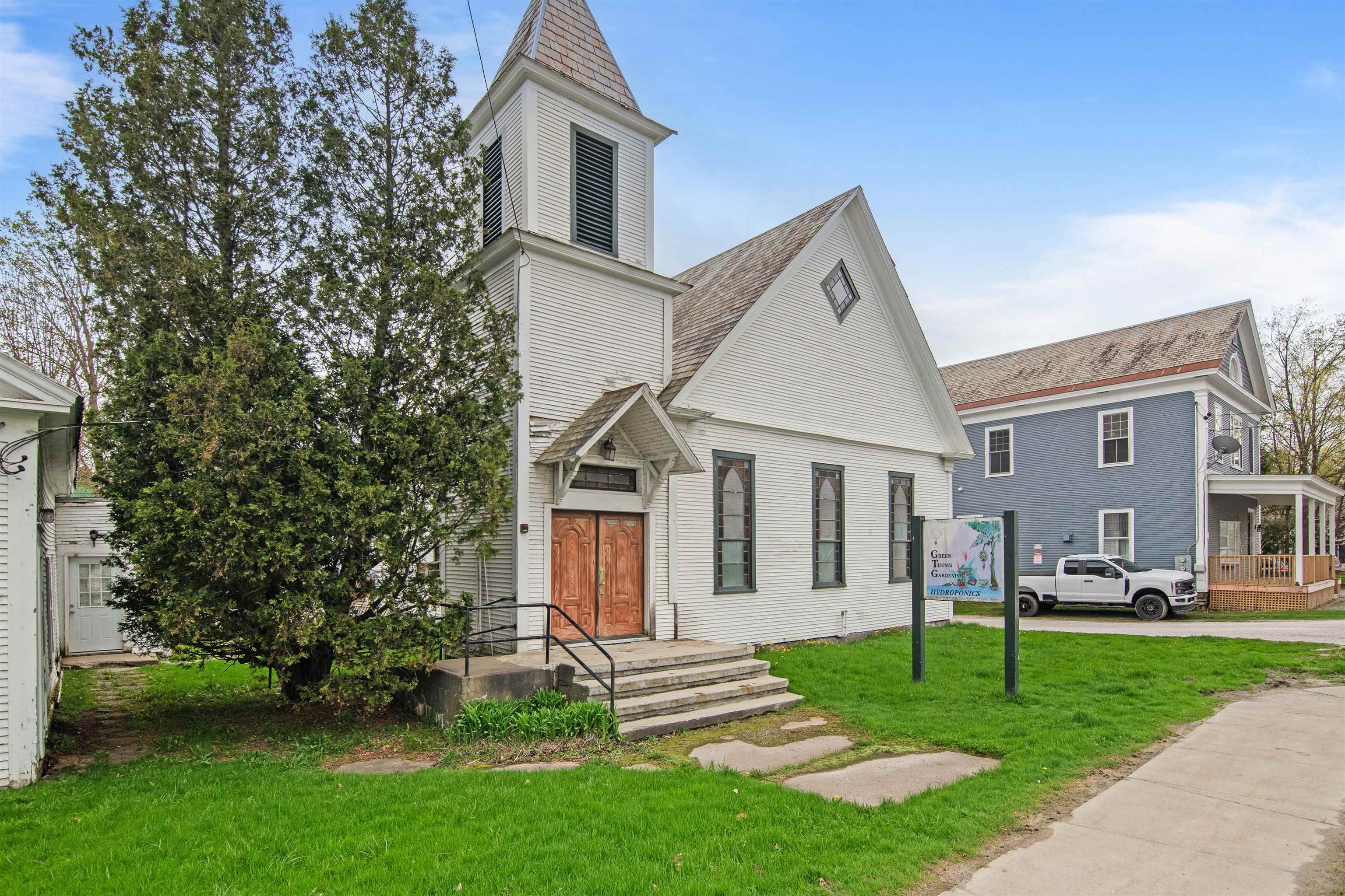 main property photo 2
