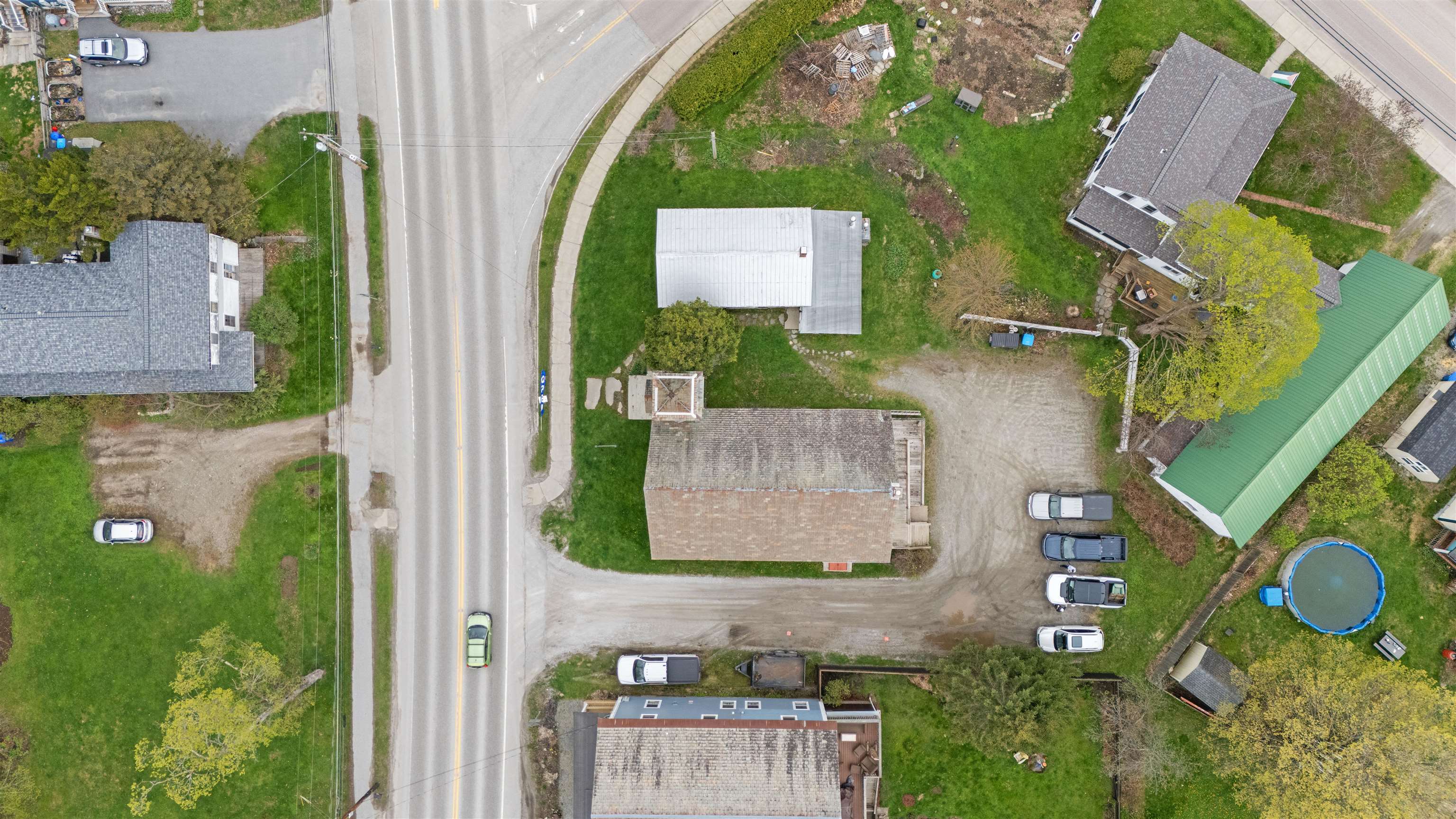 main property photo 9