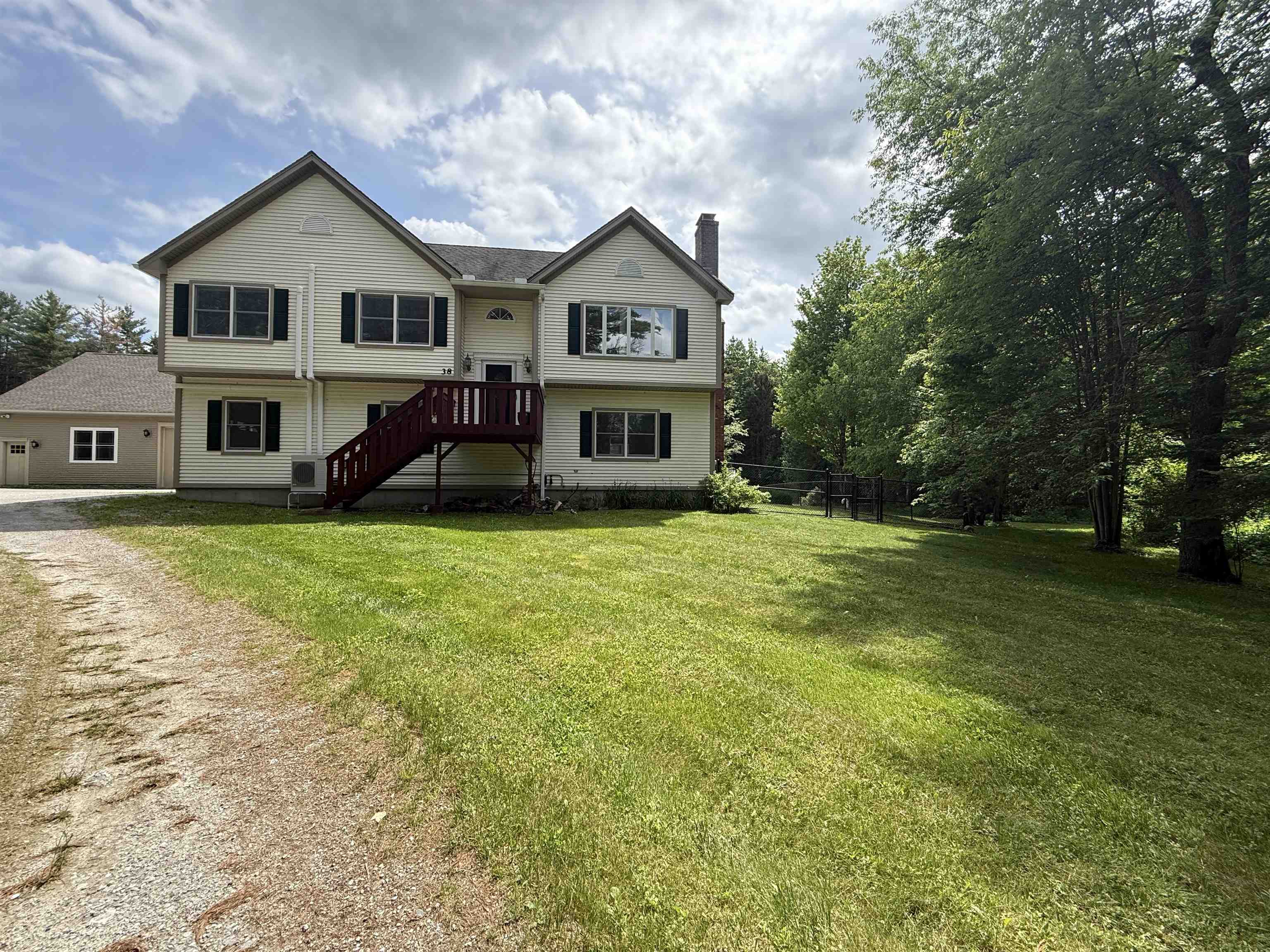 main property photo 46