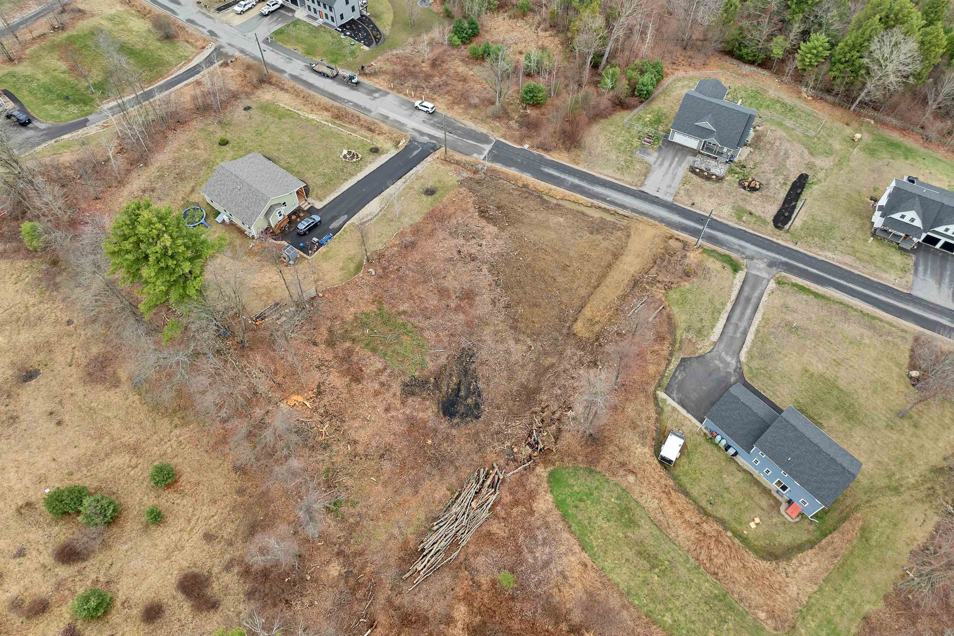 main property photo 18