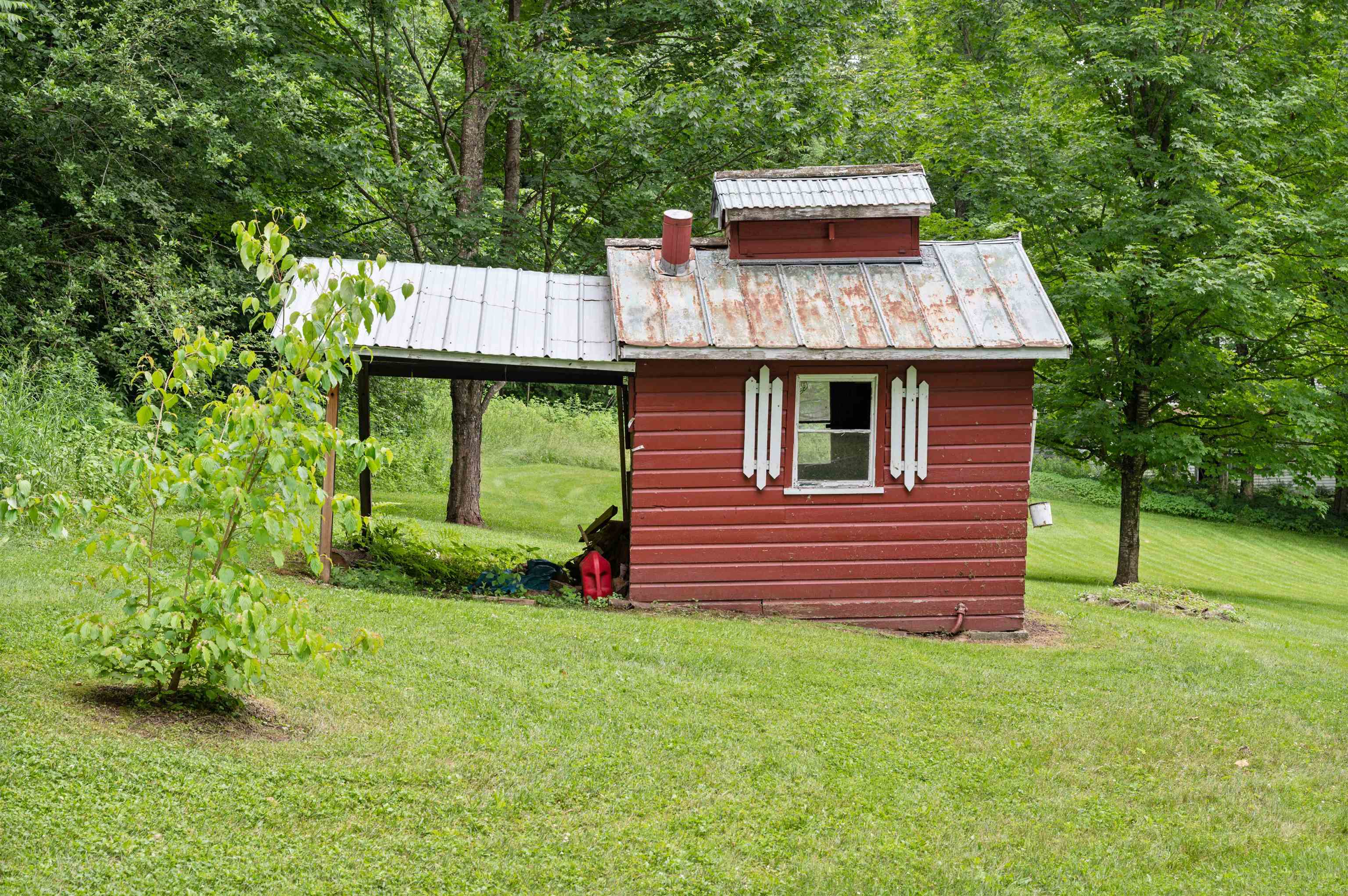 main property photo 36