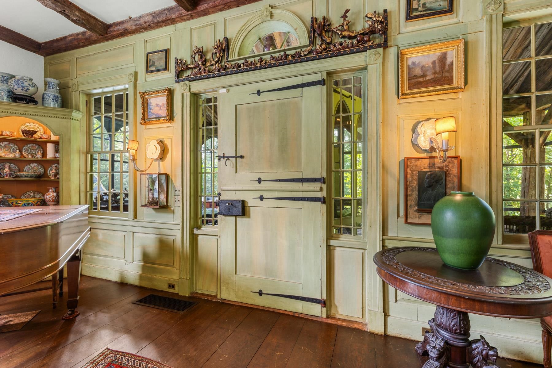 main property photo 11