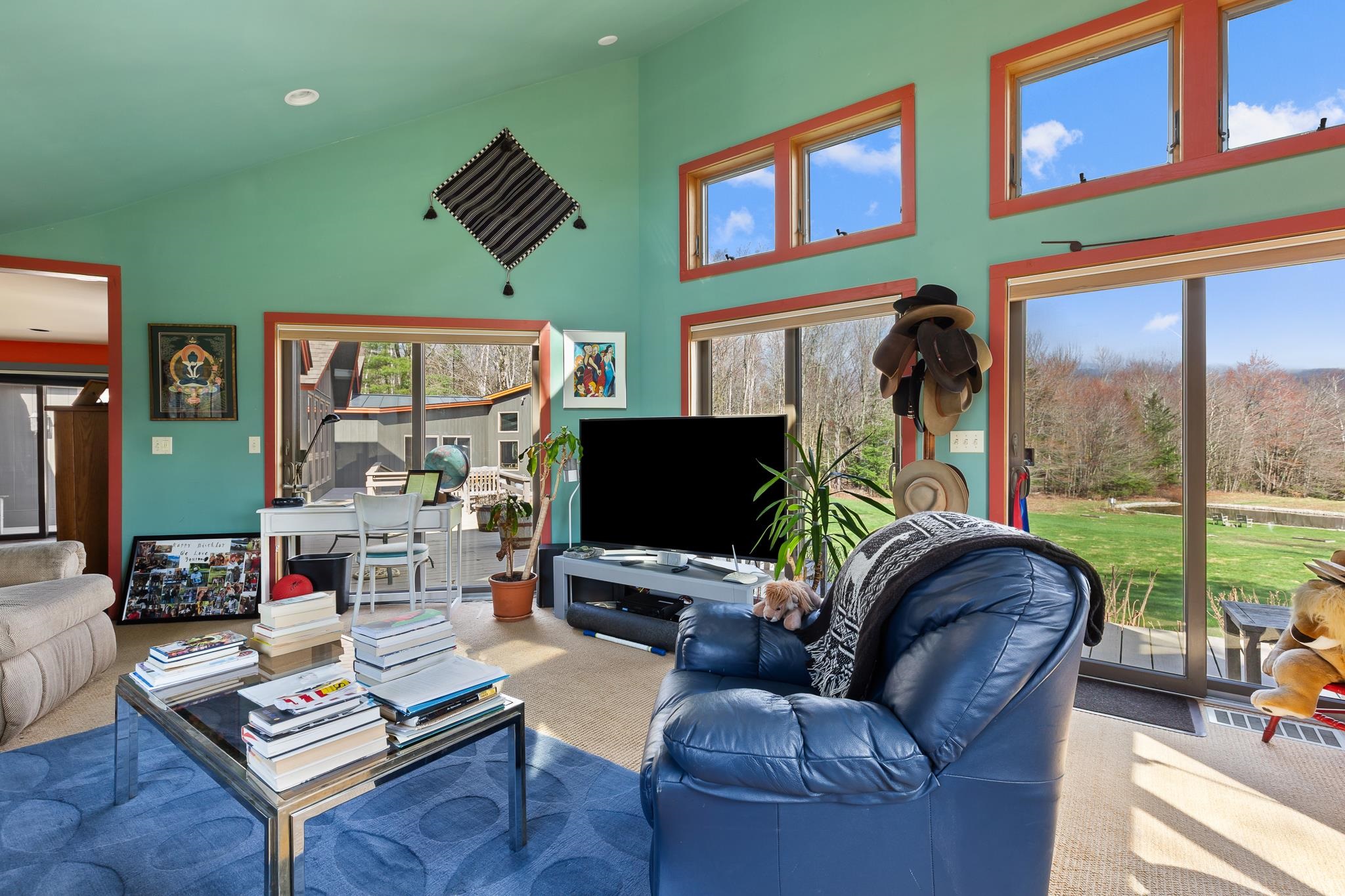 main property photo 28