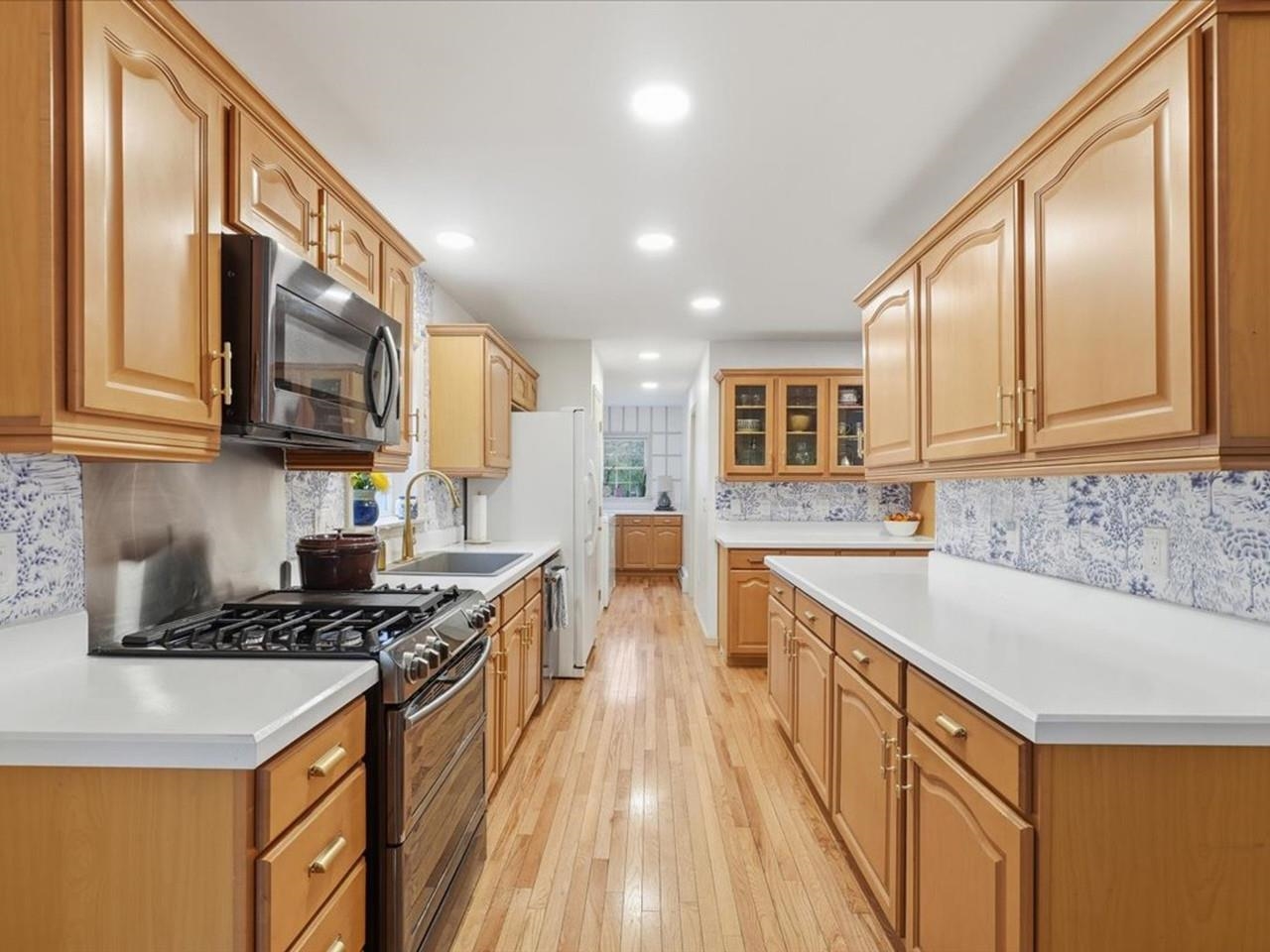 main property photo 16