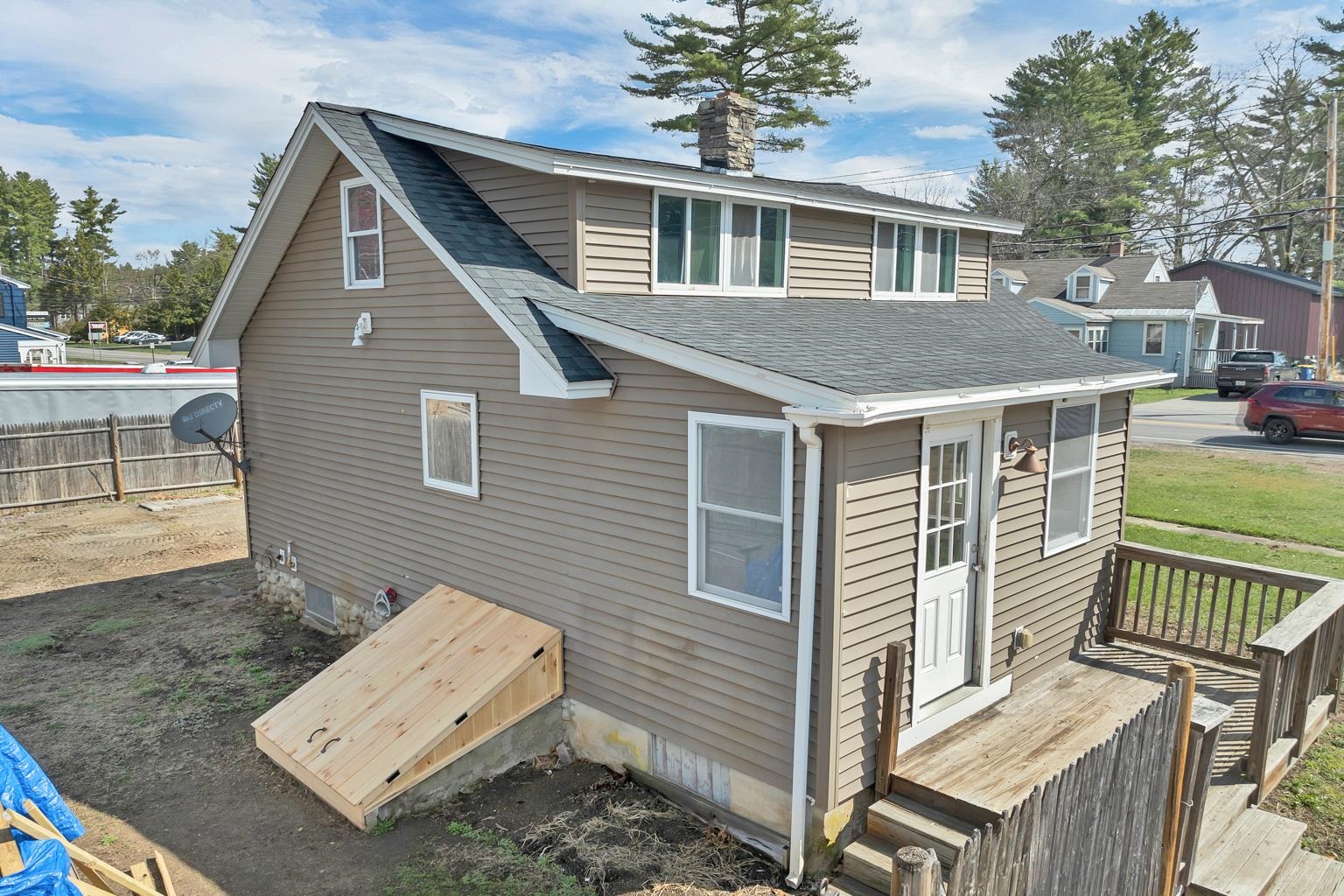 main property photo 19