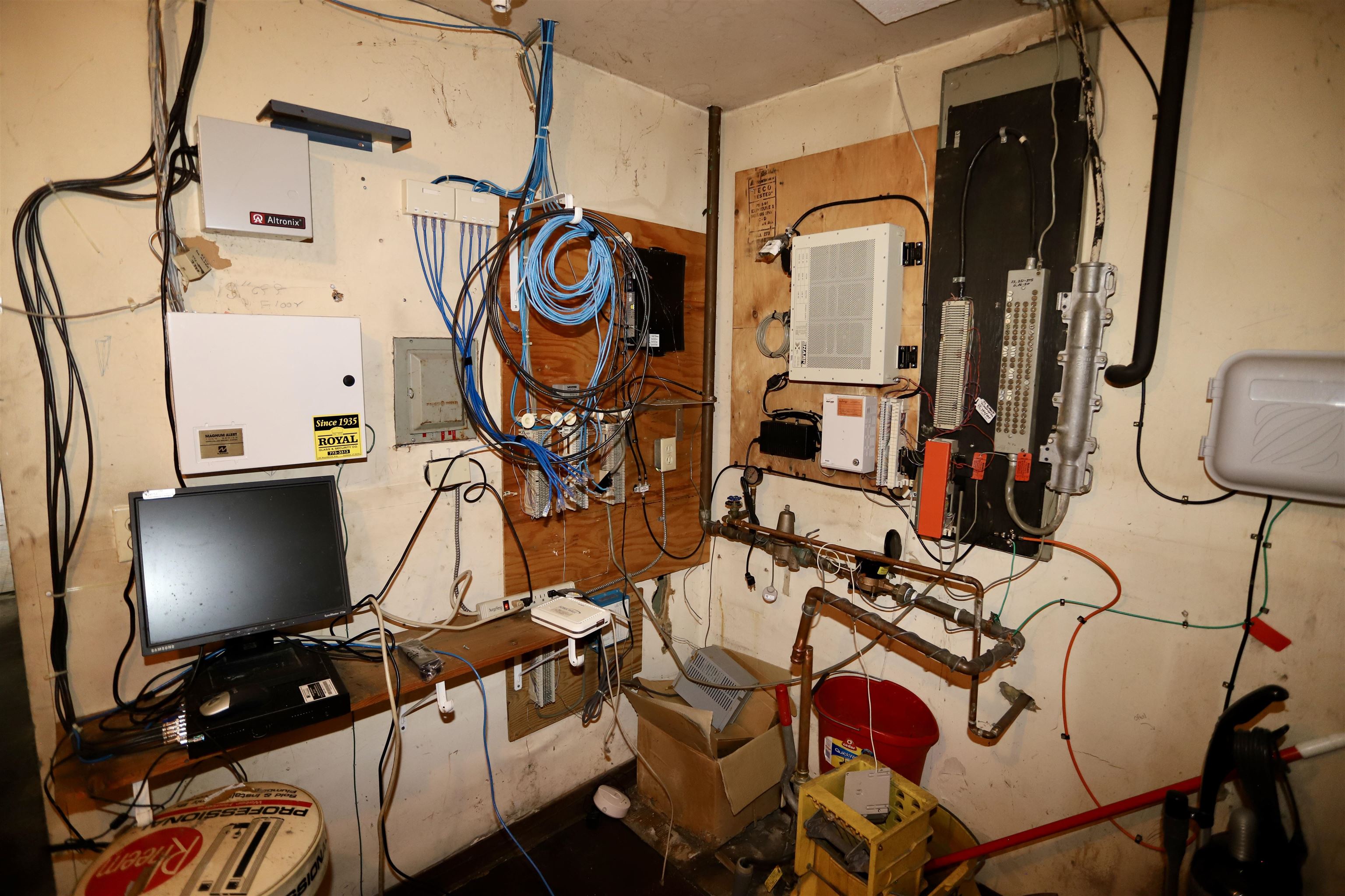 main property photo 31