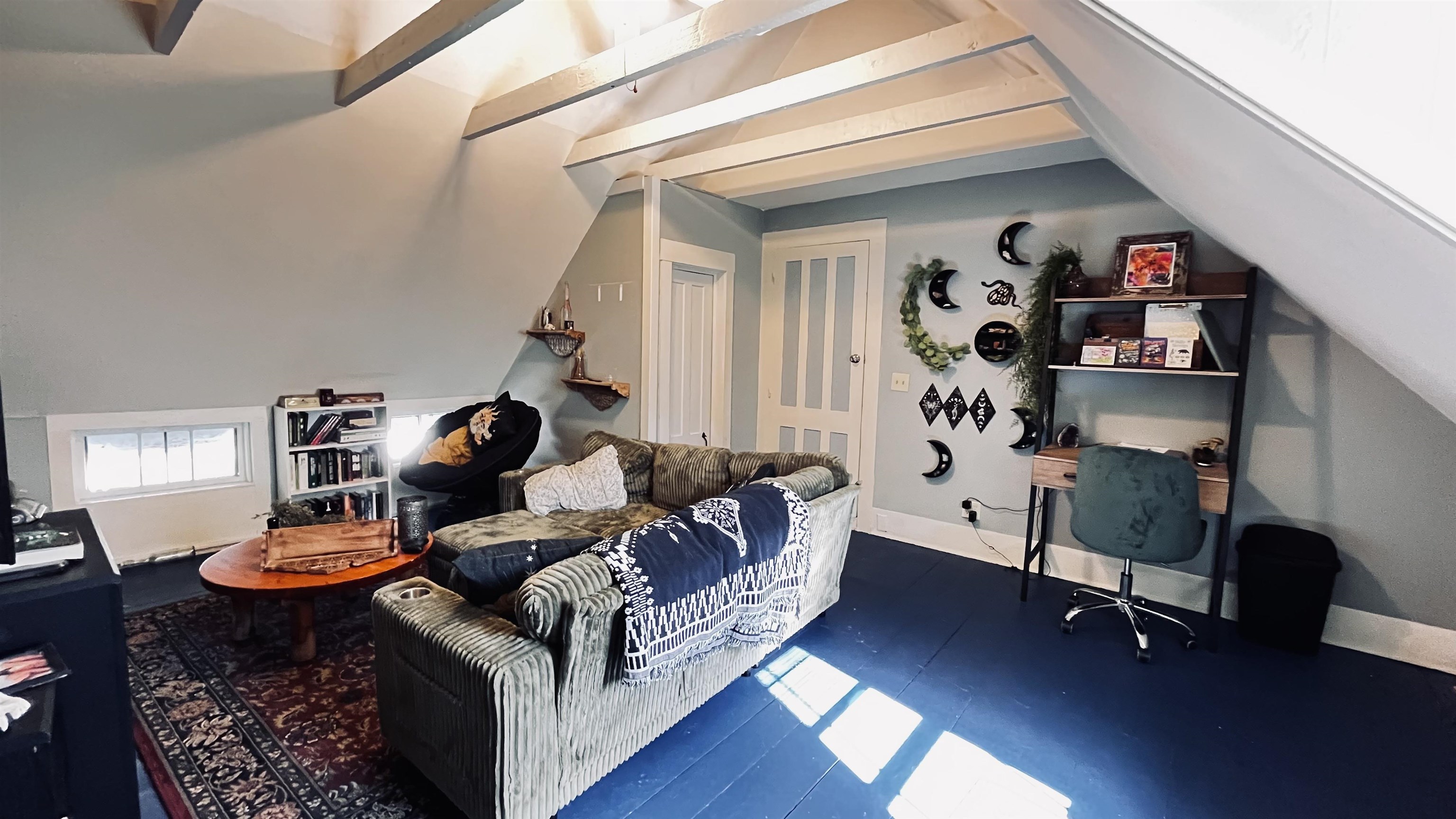 main property photo 29
