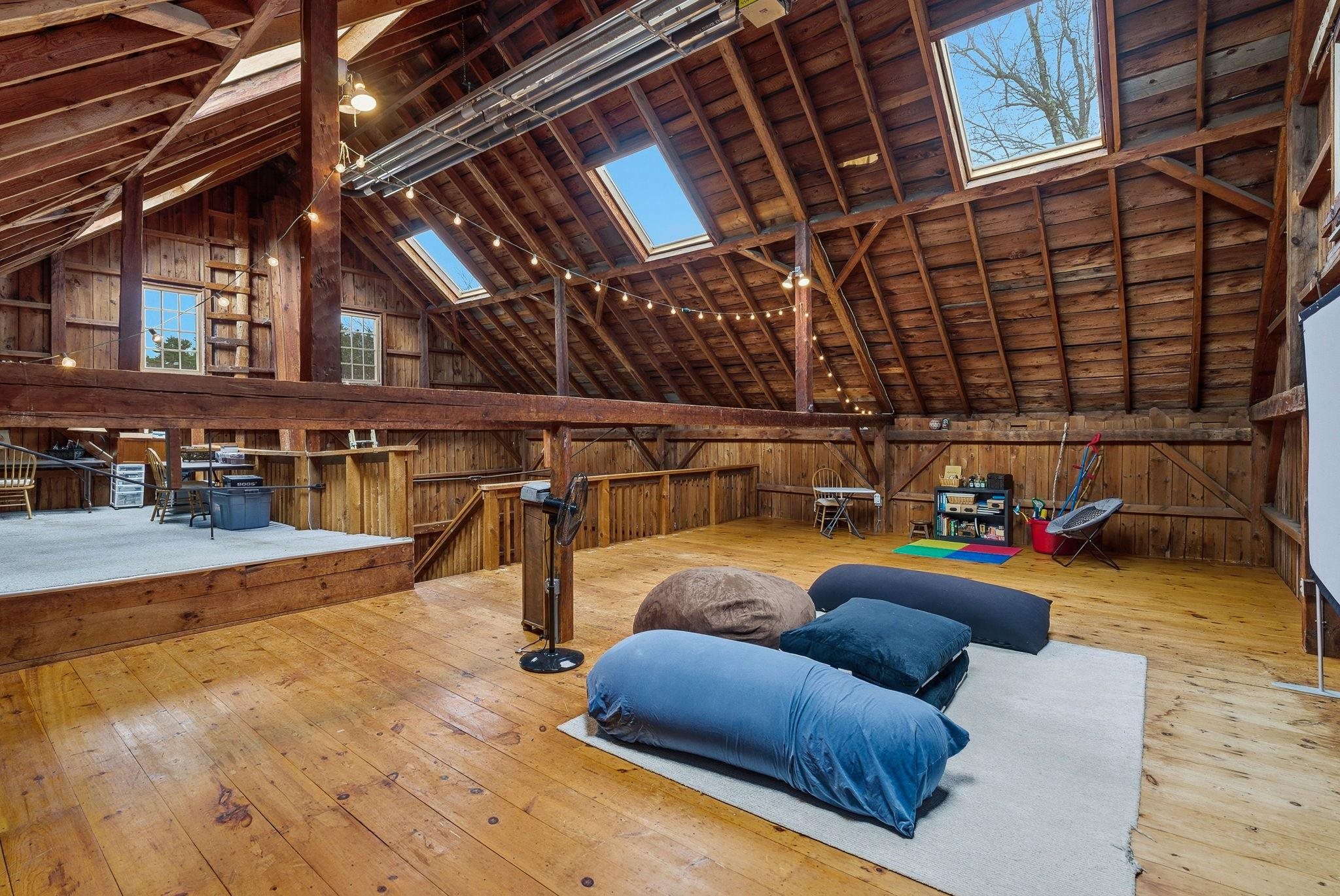 main property photo 50