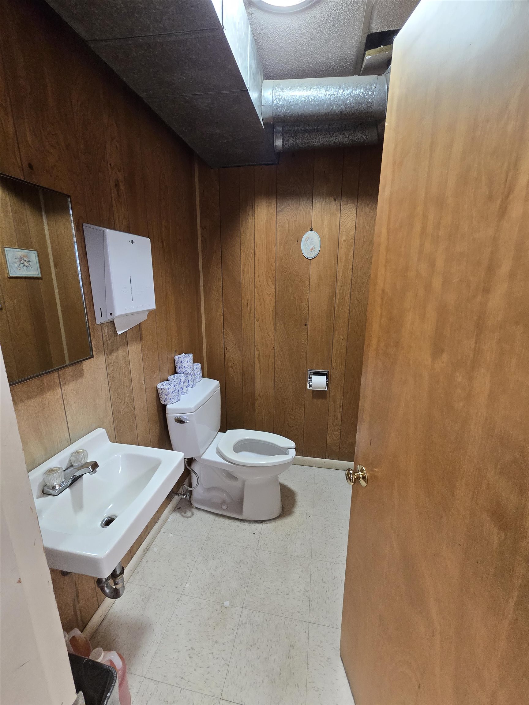 main property photo 16