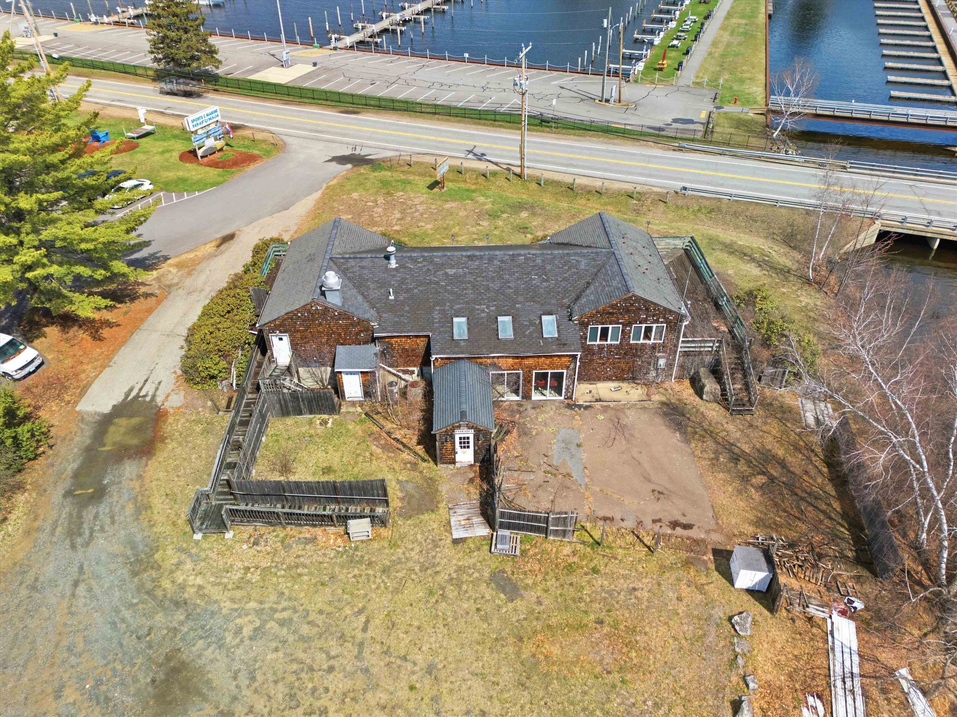 main property photo 50