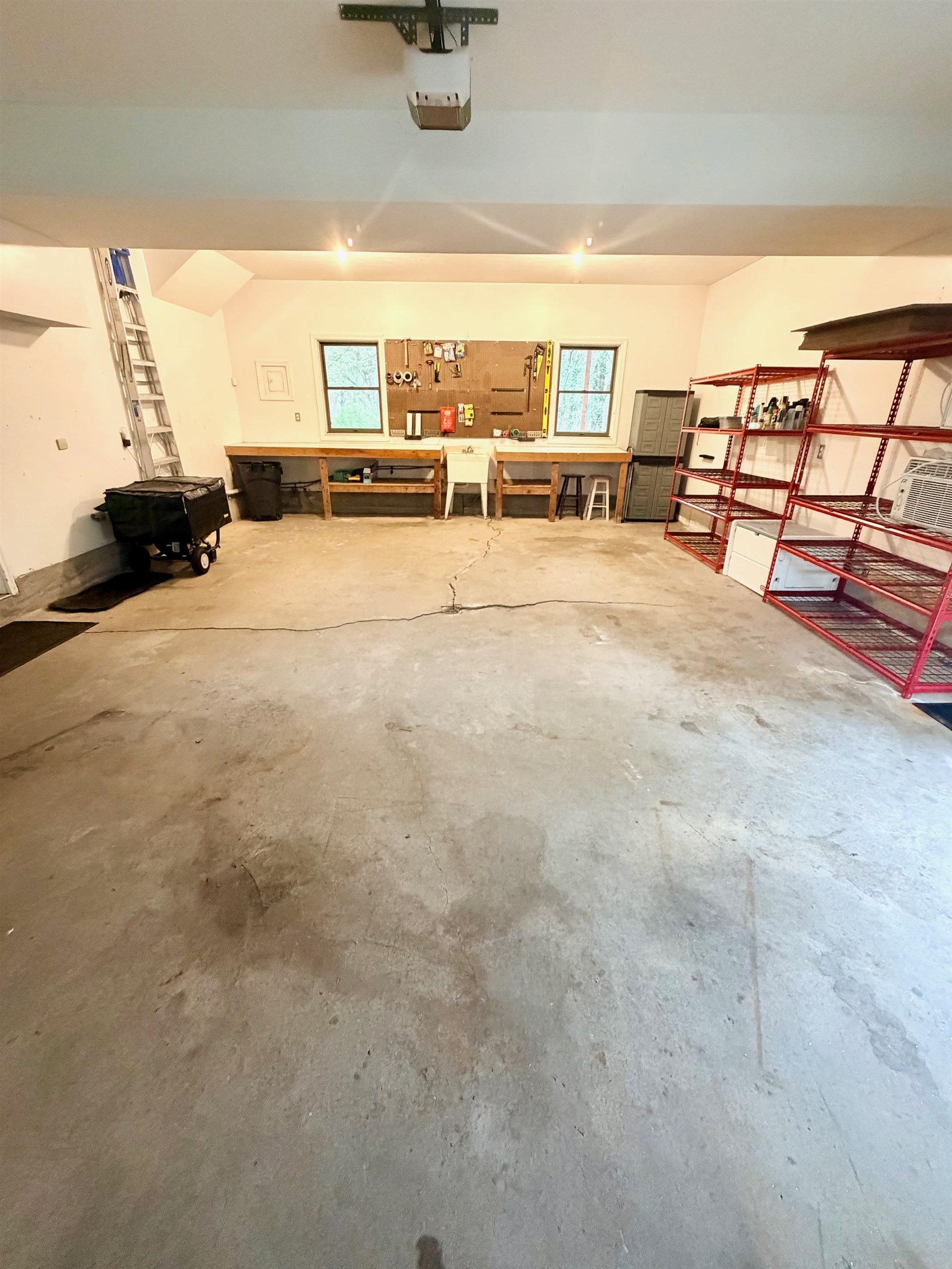 main property photo 50