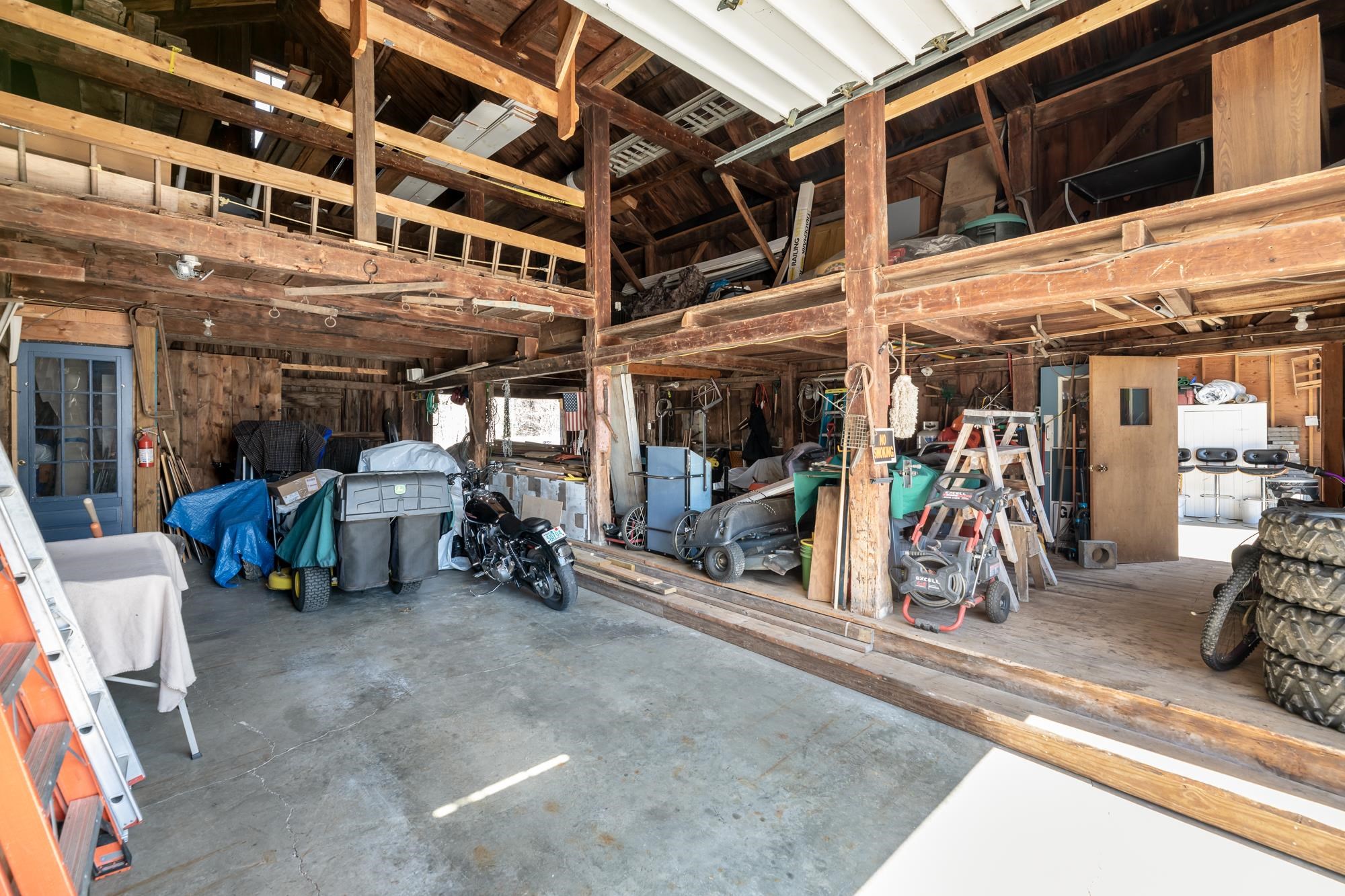 main property photo 50