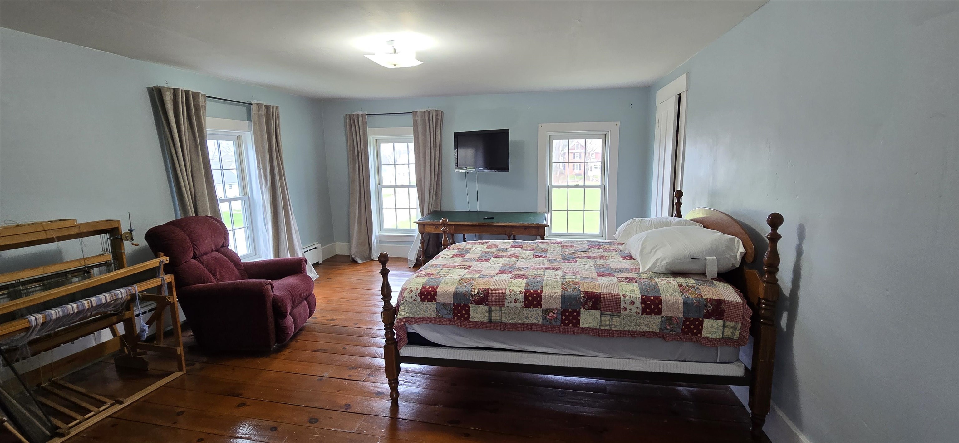 main property photo 19