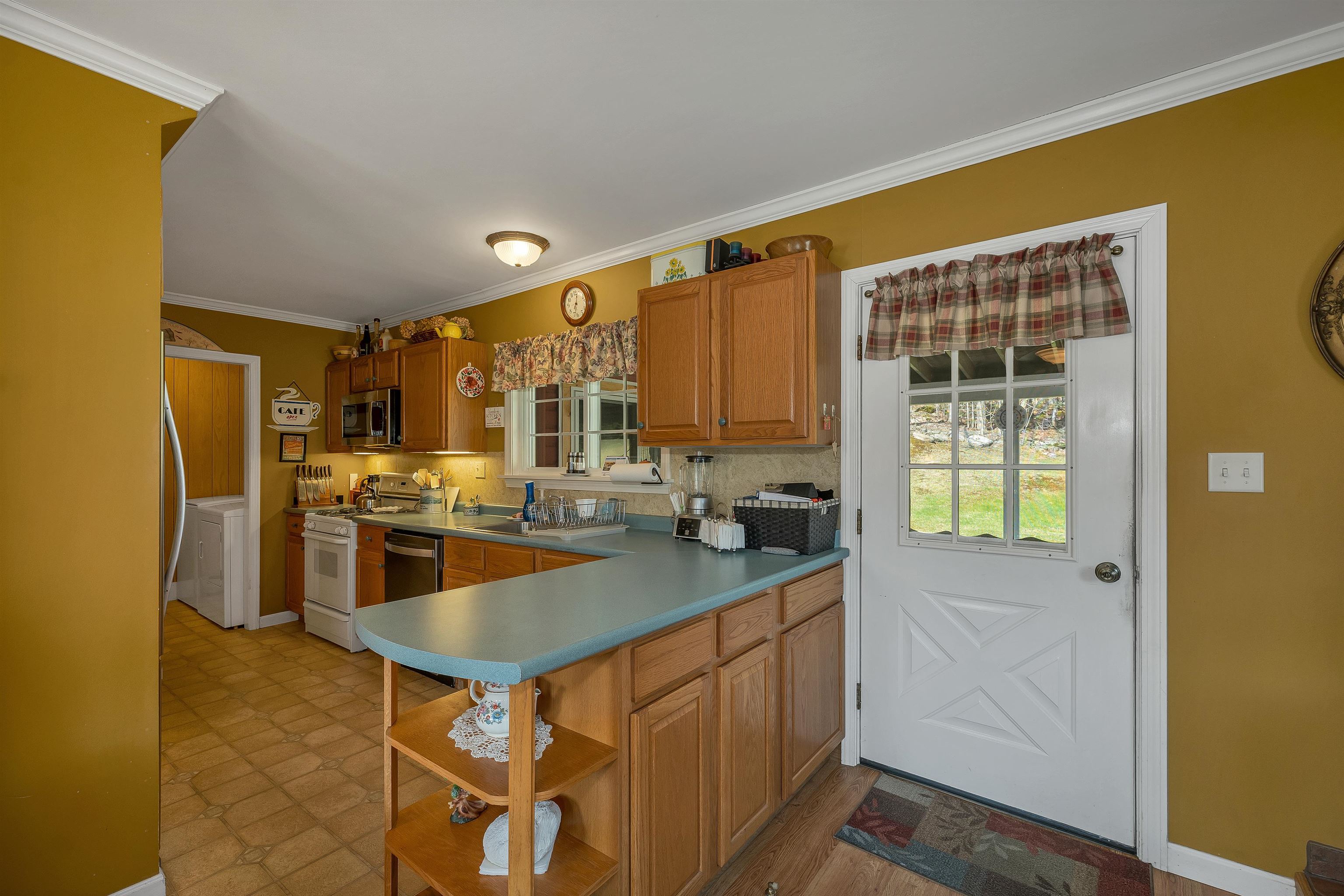 main property photo 40