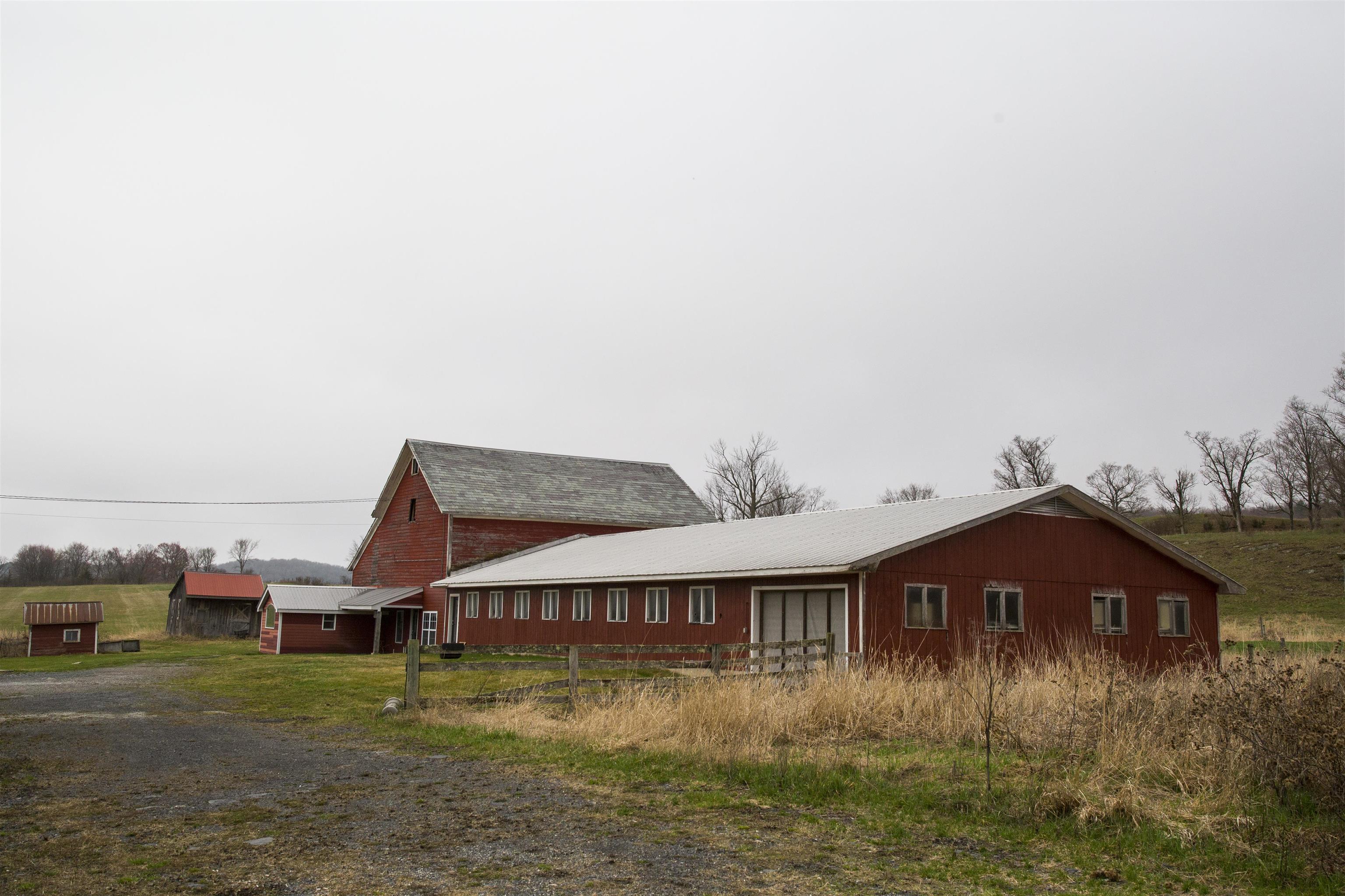 main property photo 3