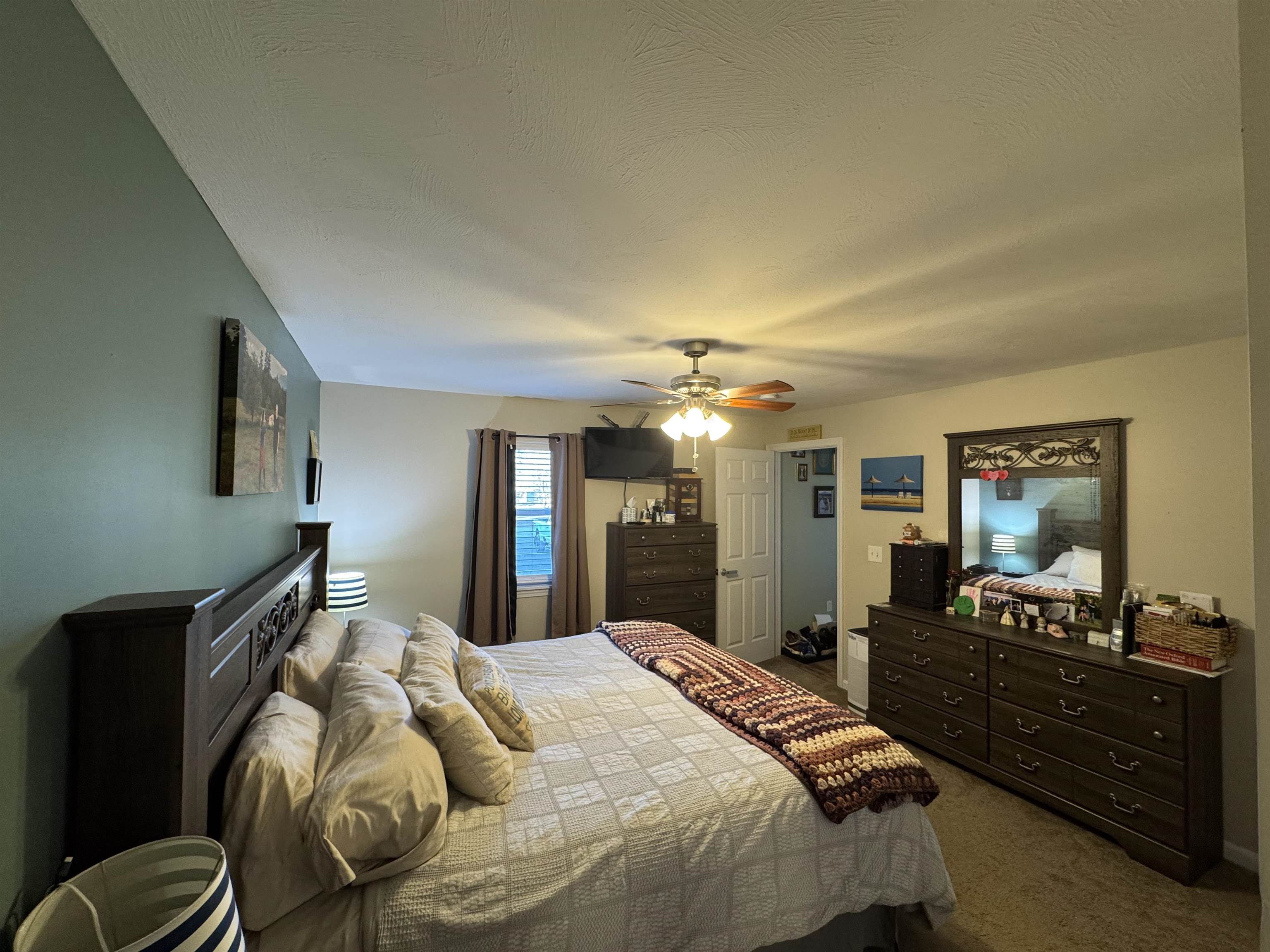 main property photo 9