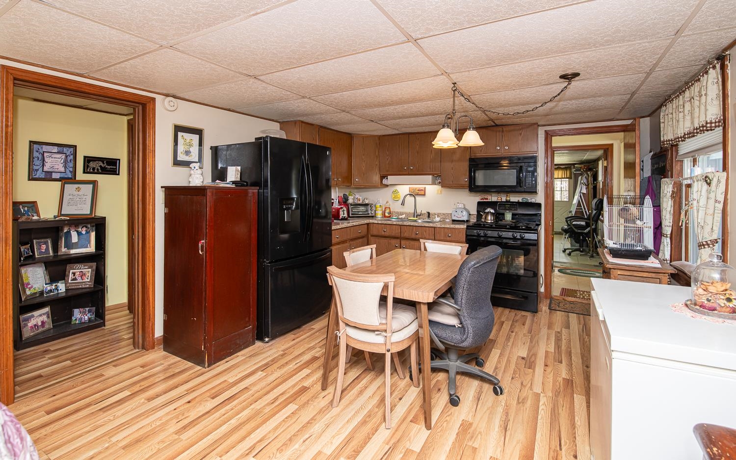 main property photo 36