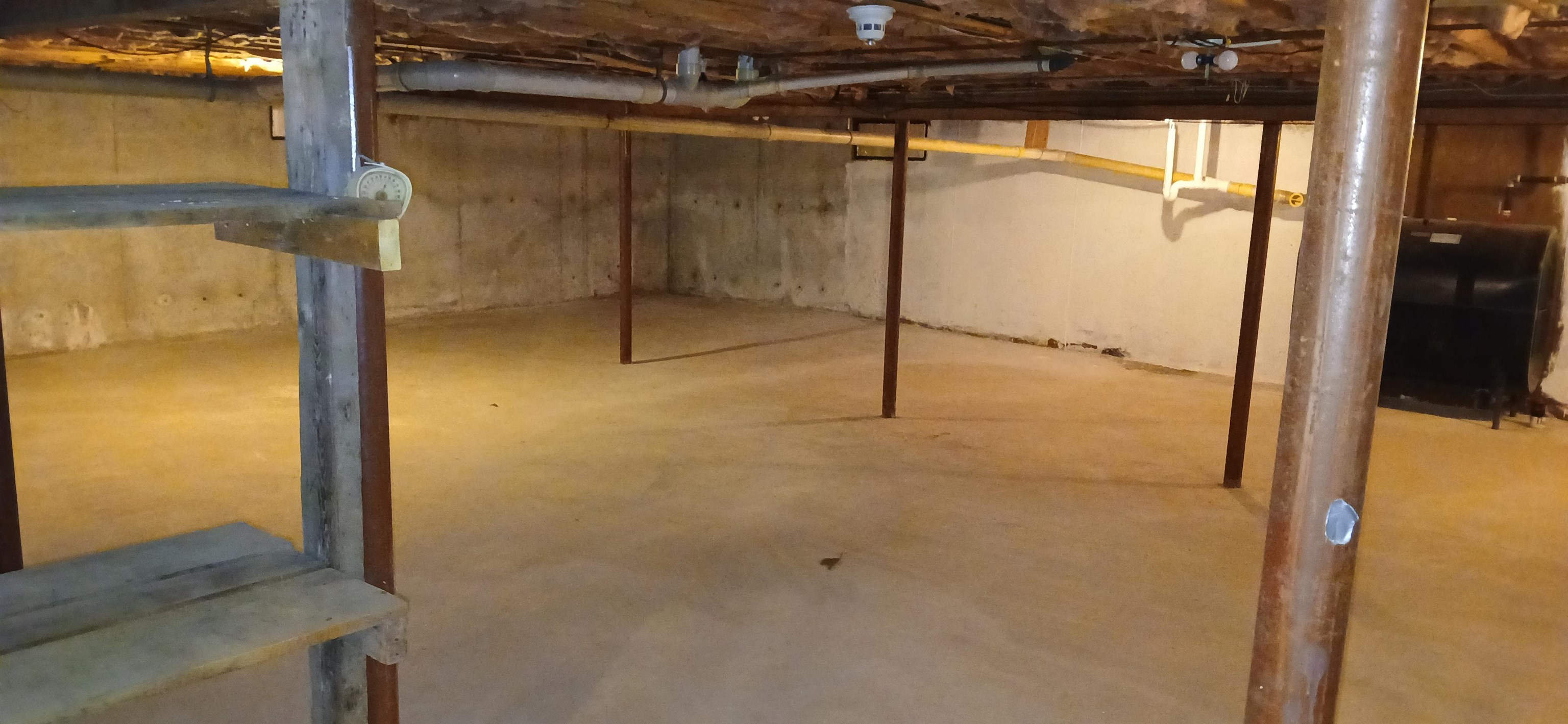 main property photo 38