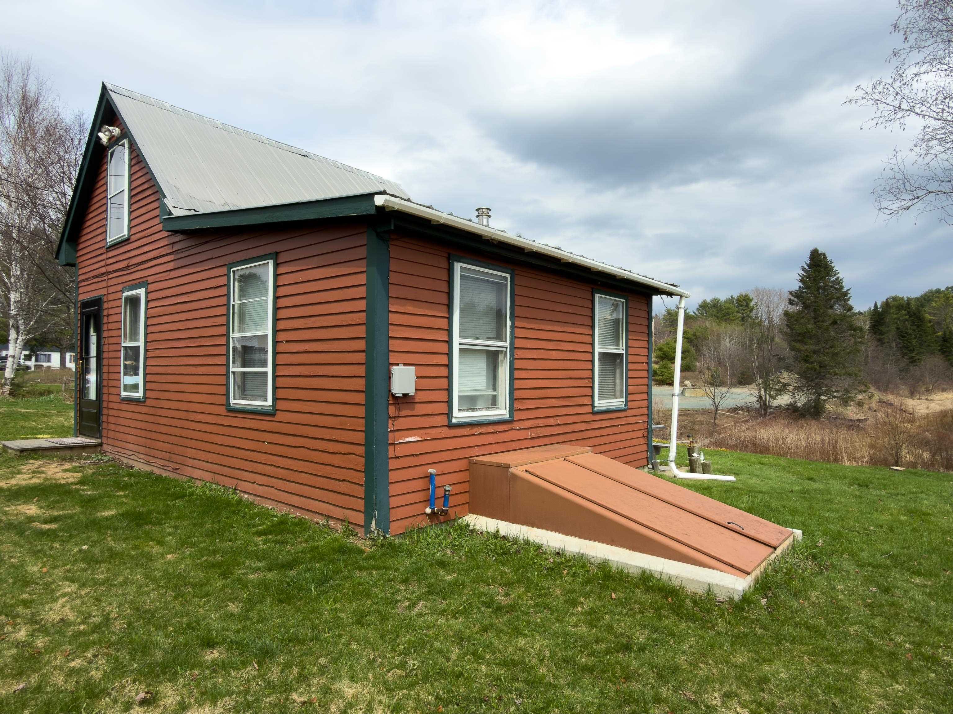 main property photo 37