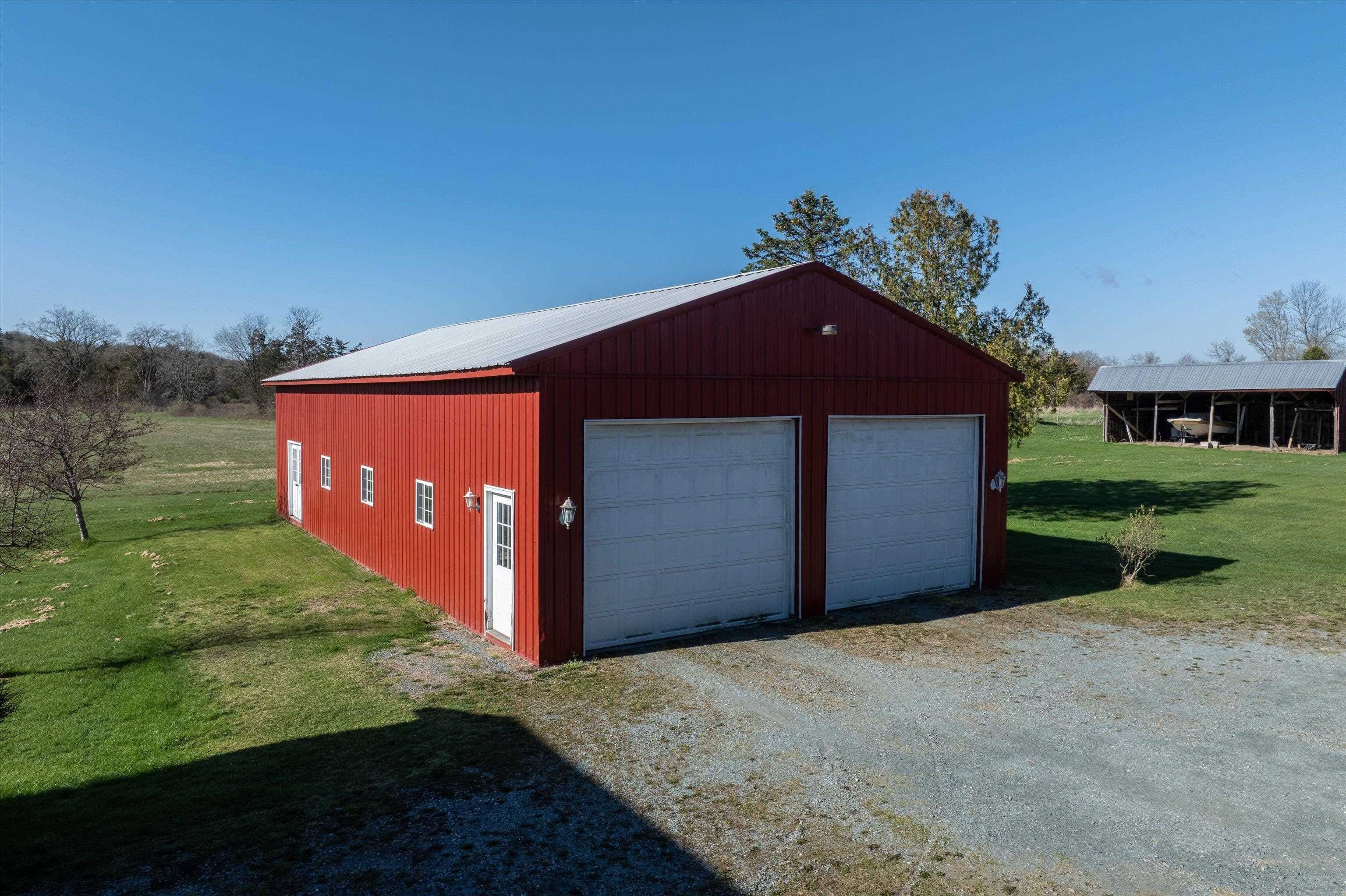 main property photo 37