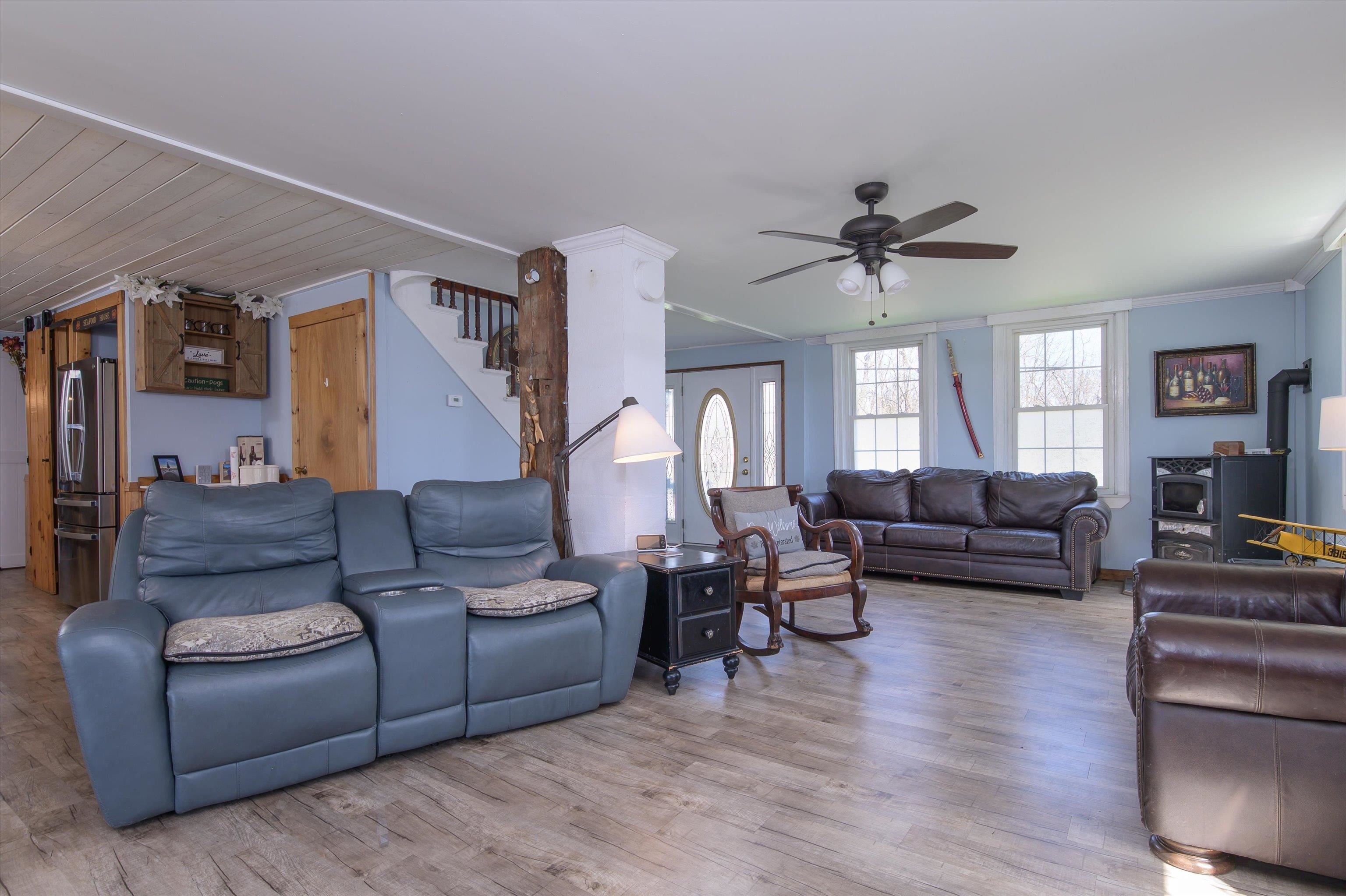 main property photo 7
