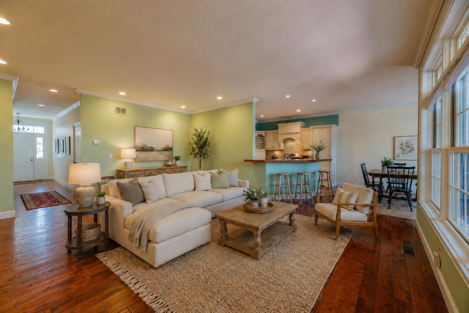 main property photo 2