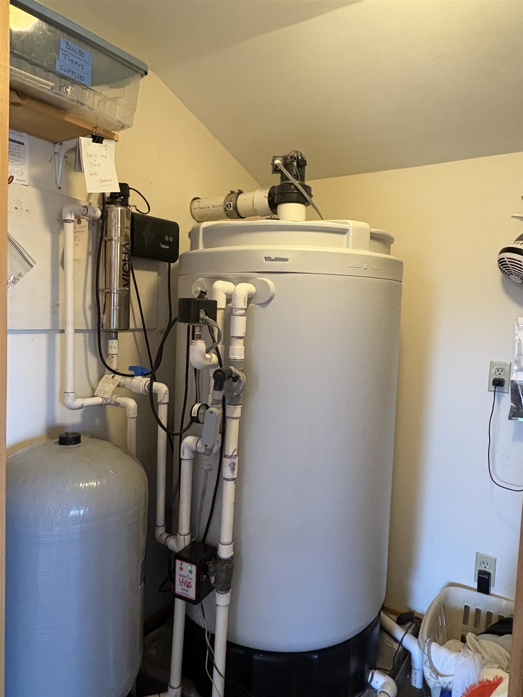 main property photo 40