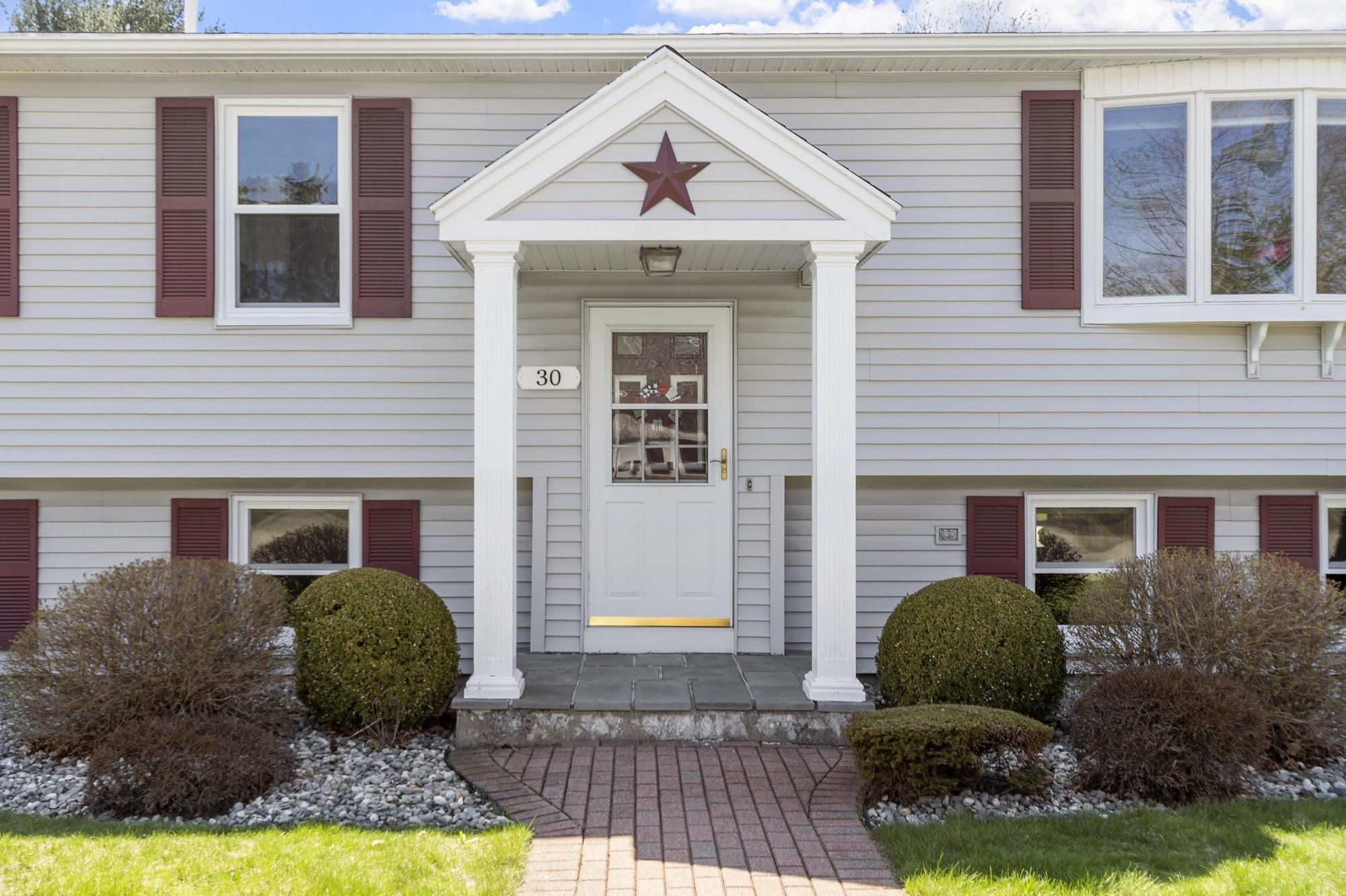 main property photo 32
