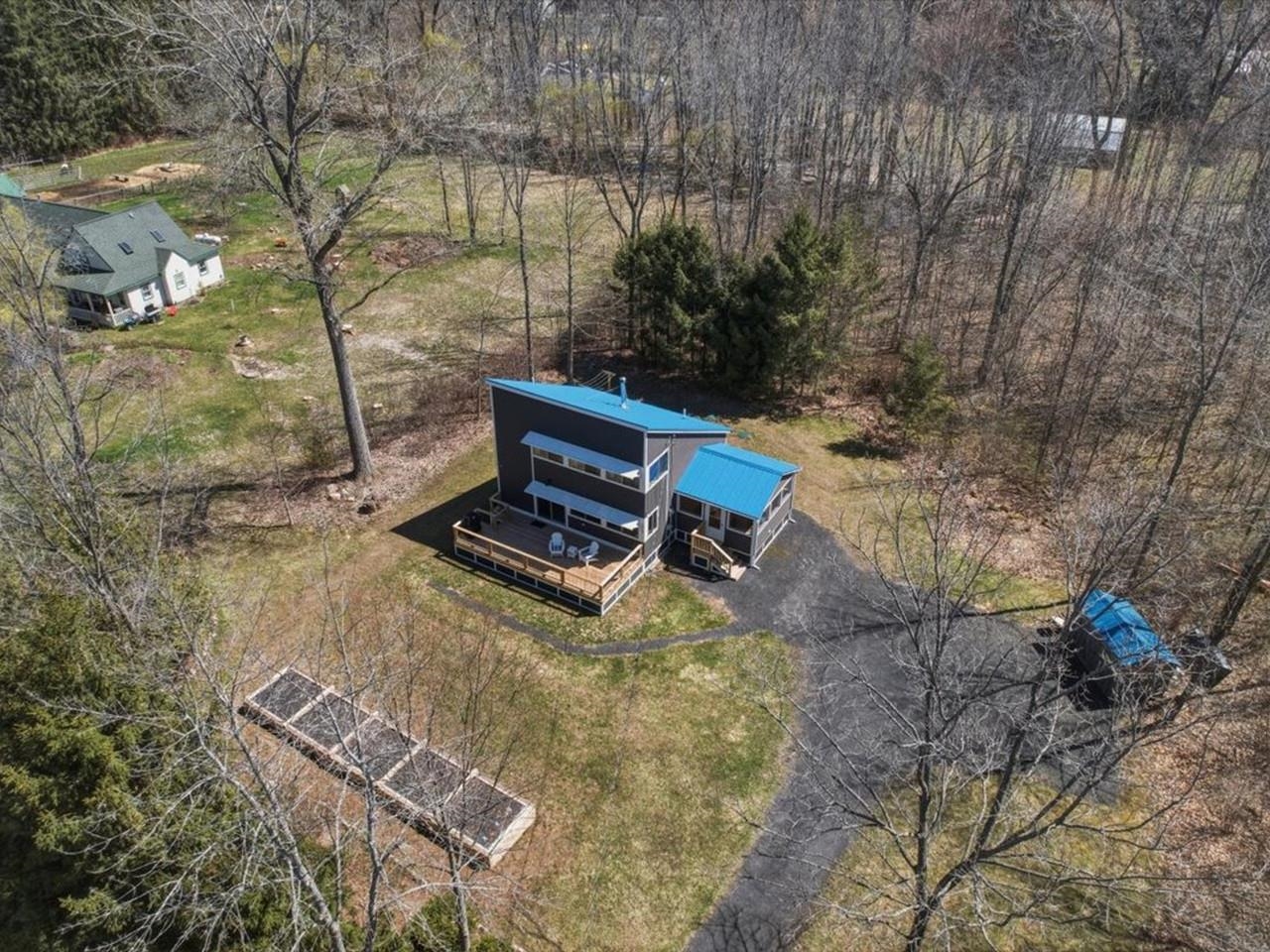 main property photo 13