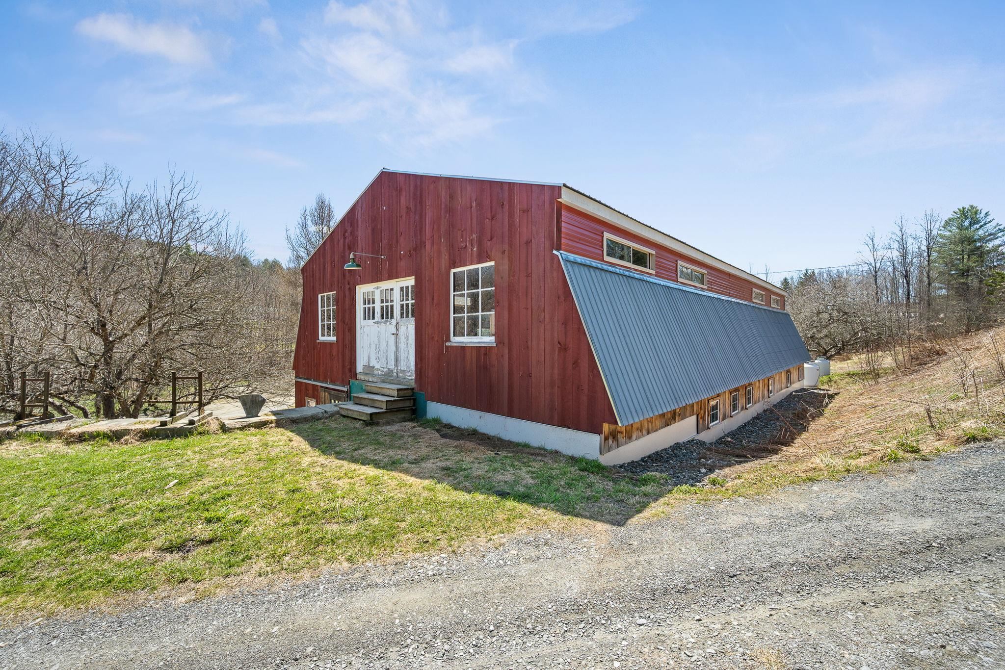 main property photo 44
