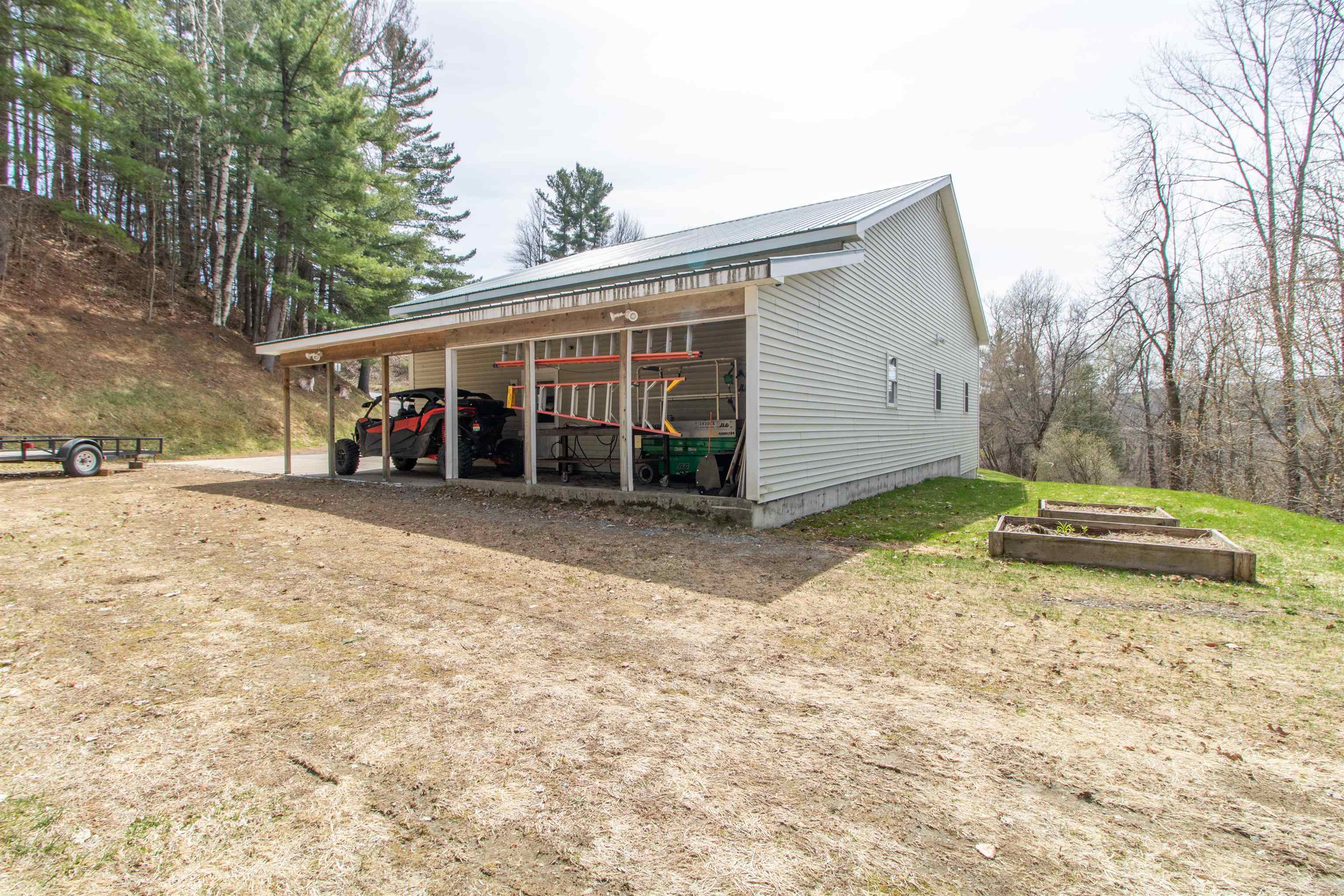 main property photo 38