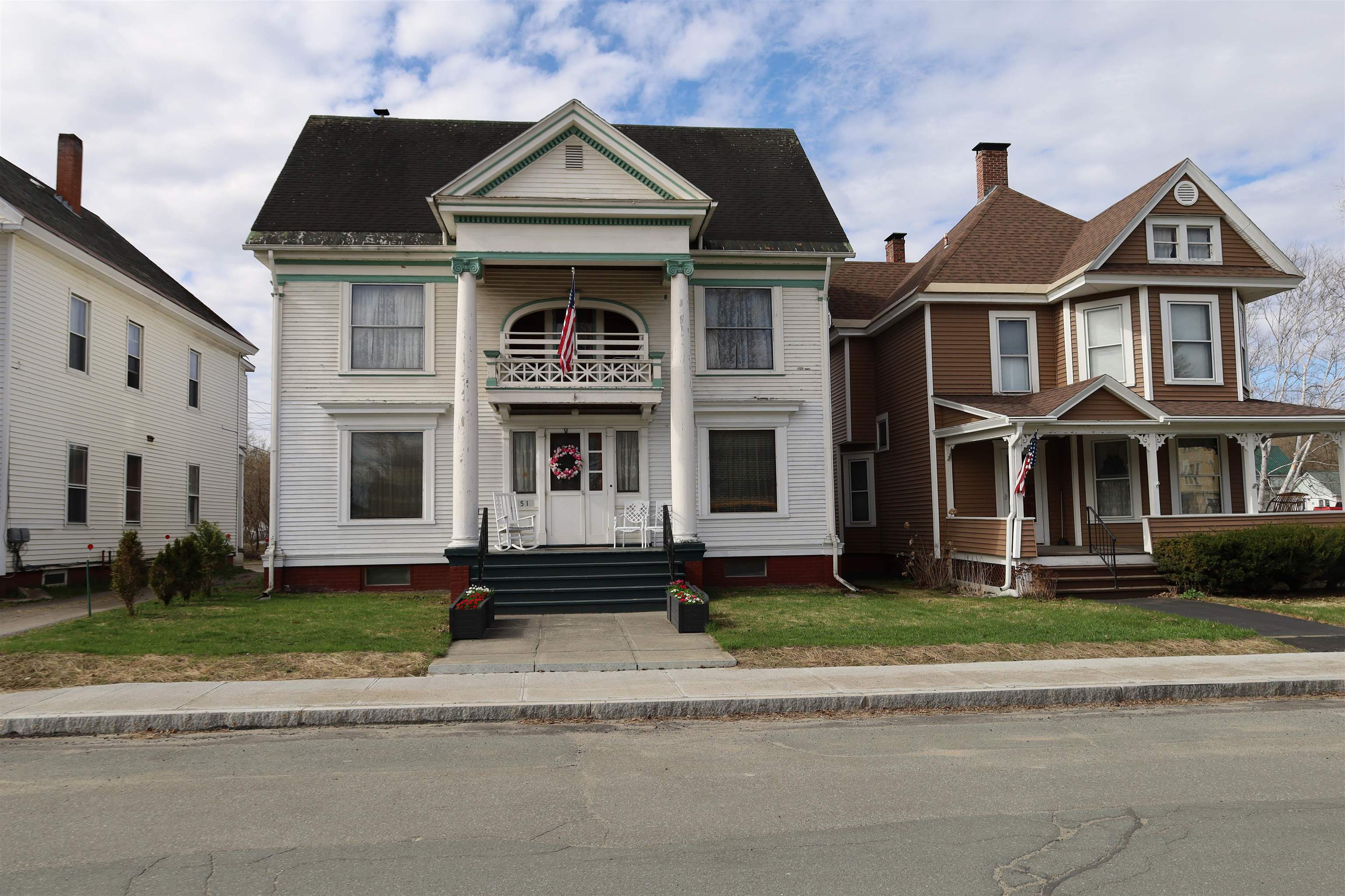 main property photo 2
