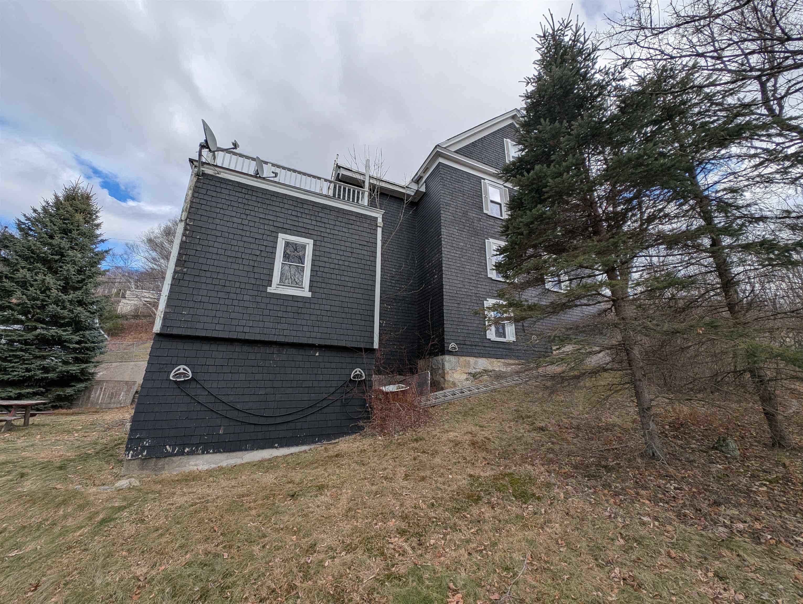 main property photo 21