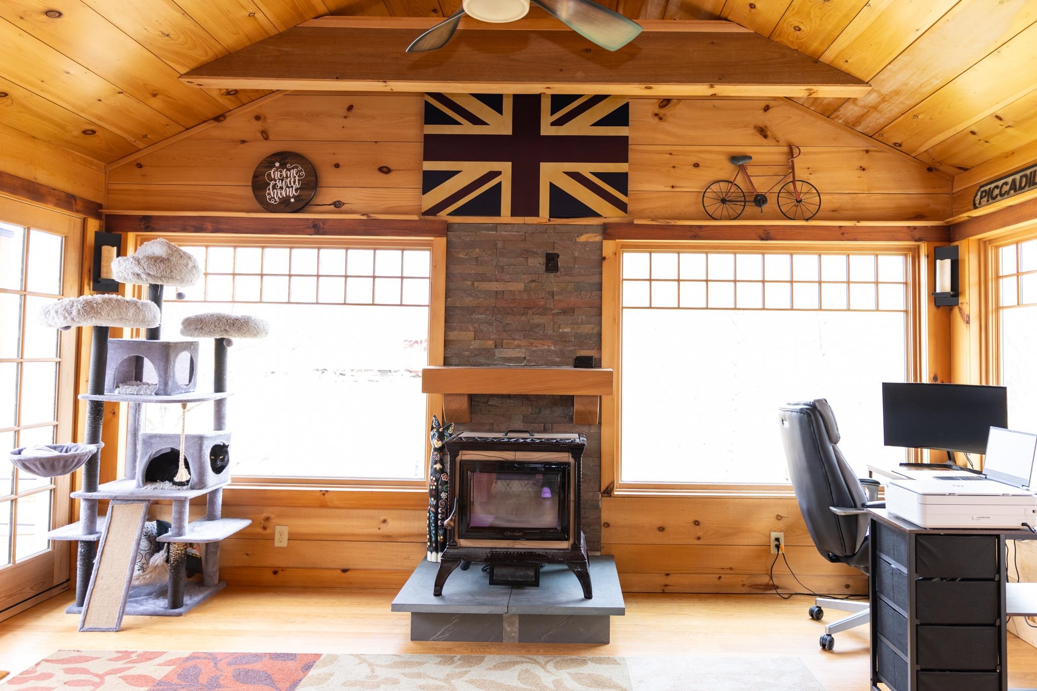 main property photo 19