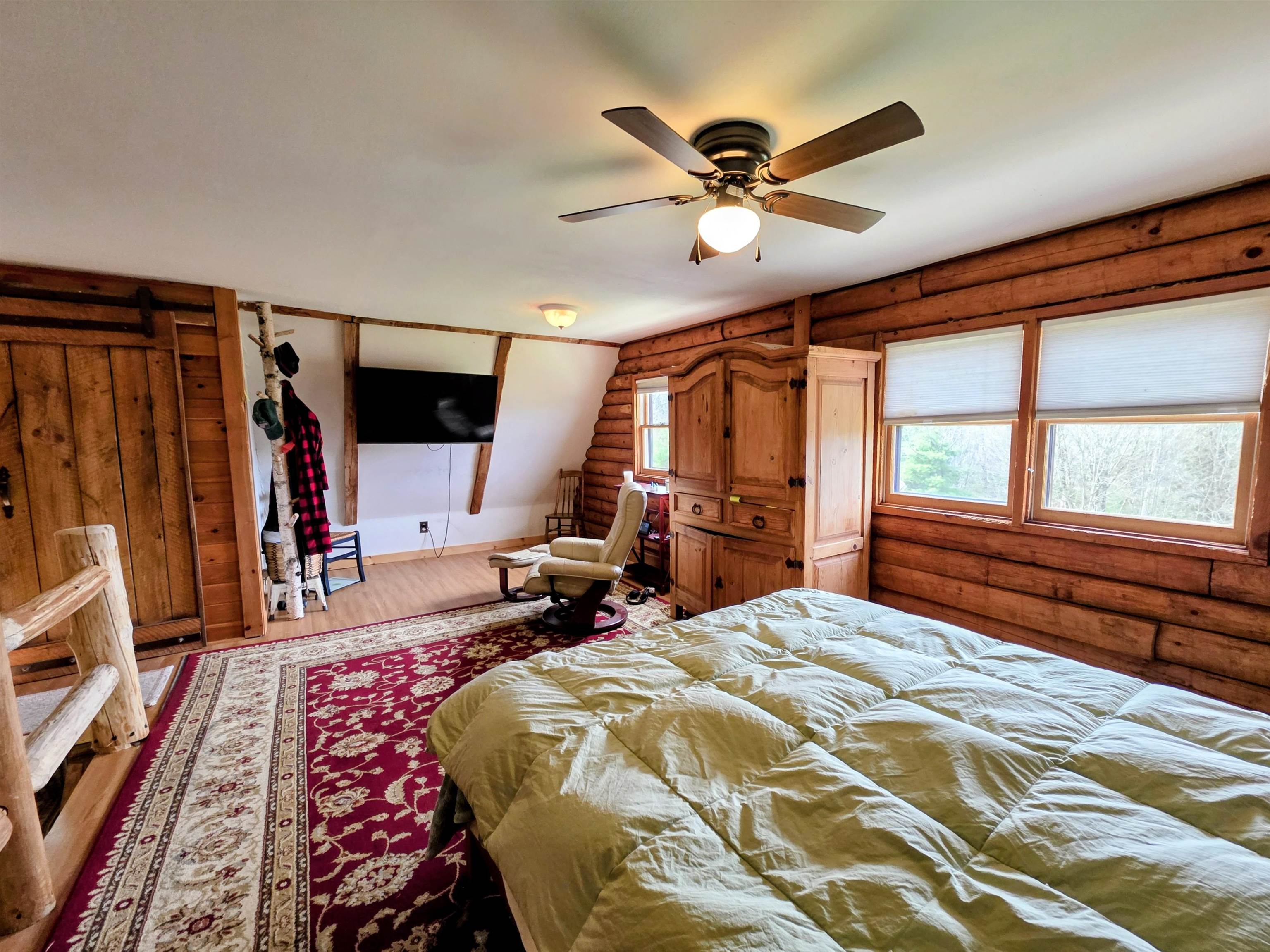 main property photo 41