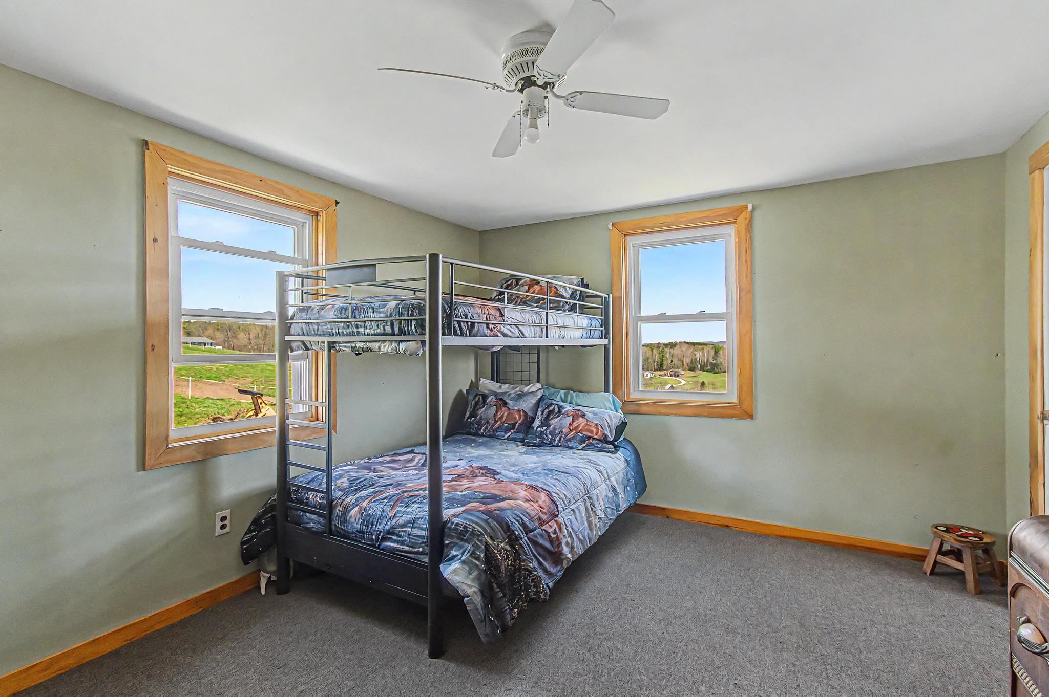 main property photo 13