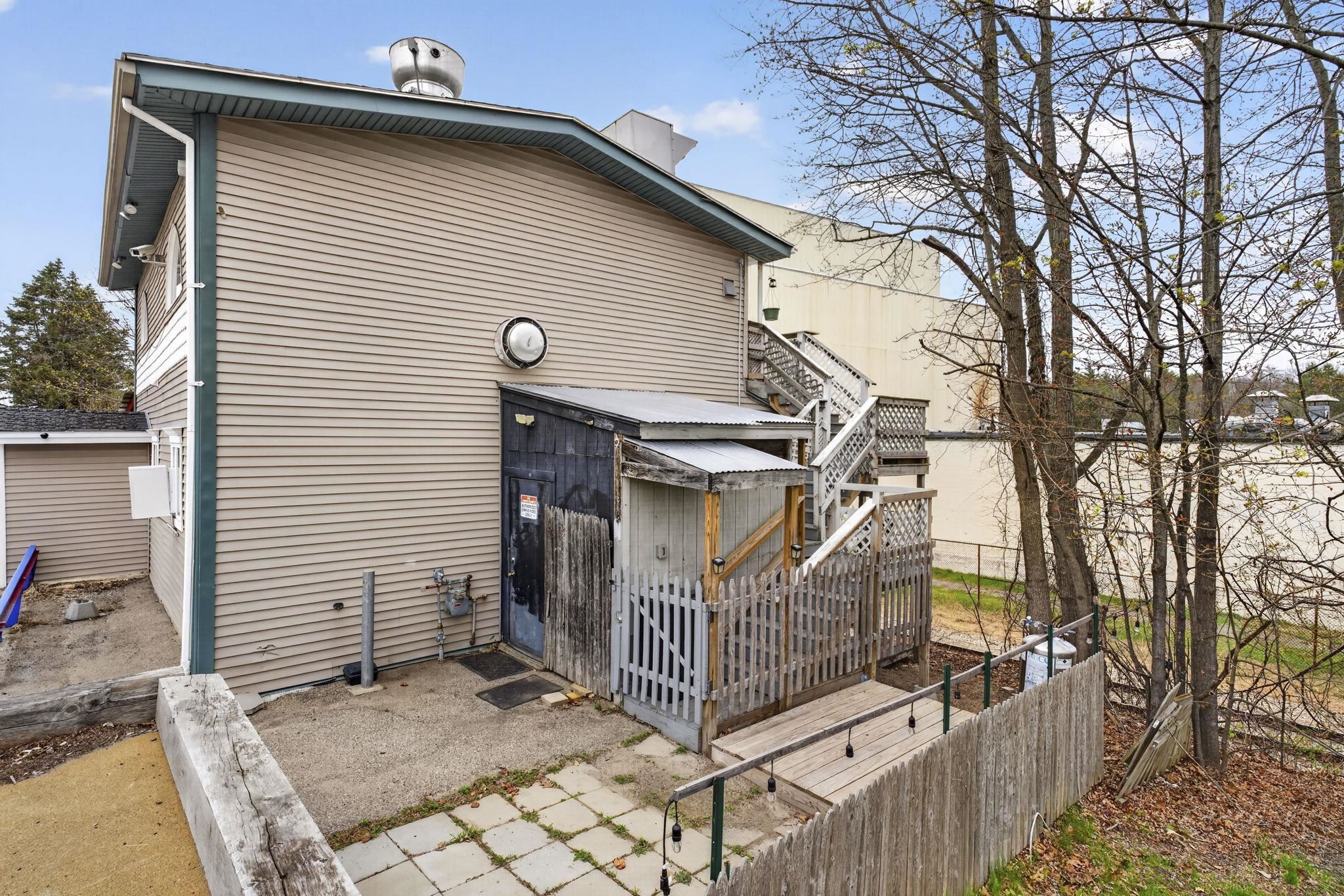 main property photo 21