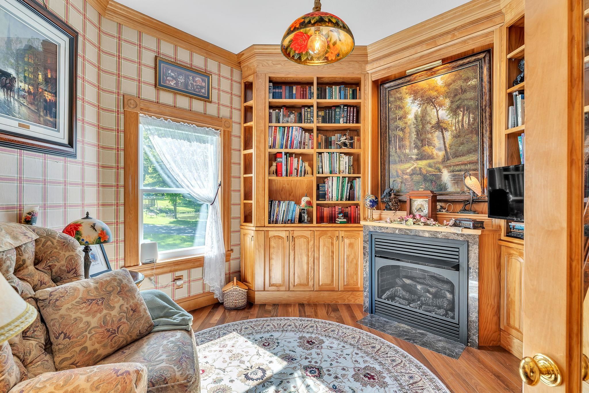 main property photo 19