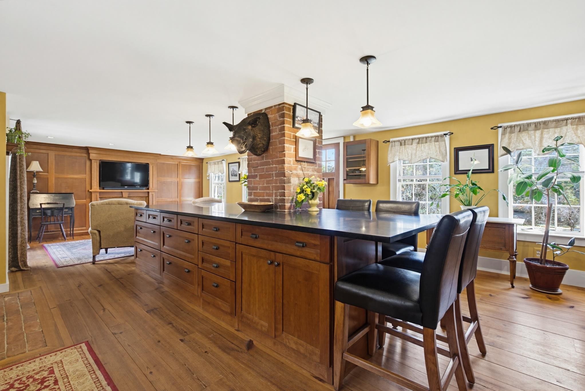 main property photo 27
