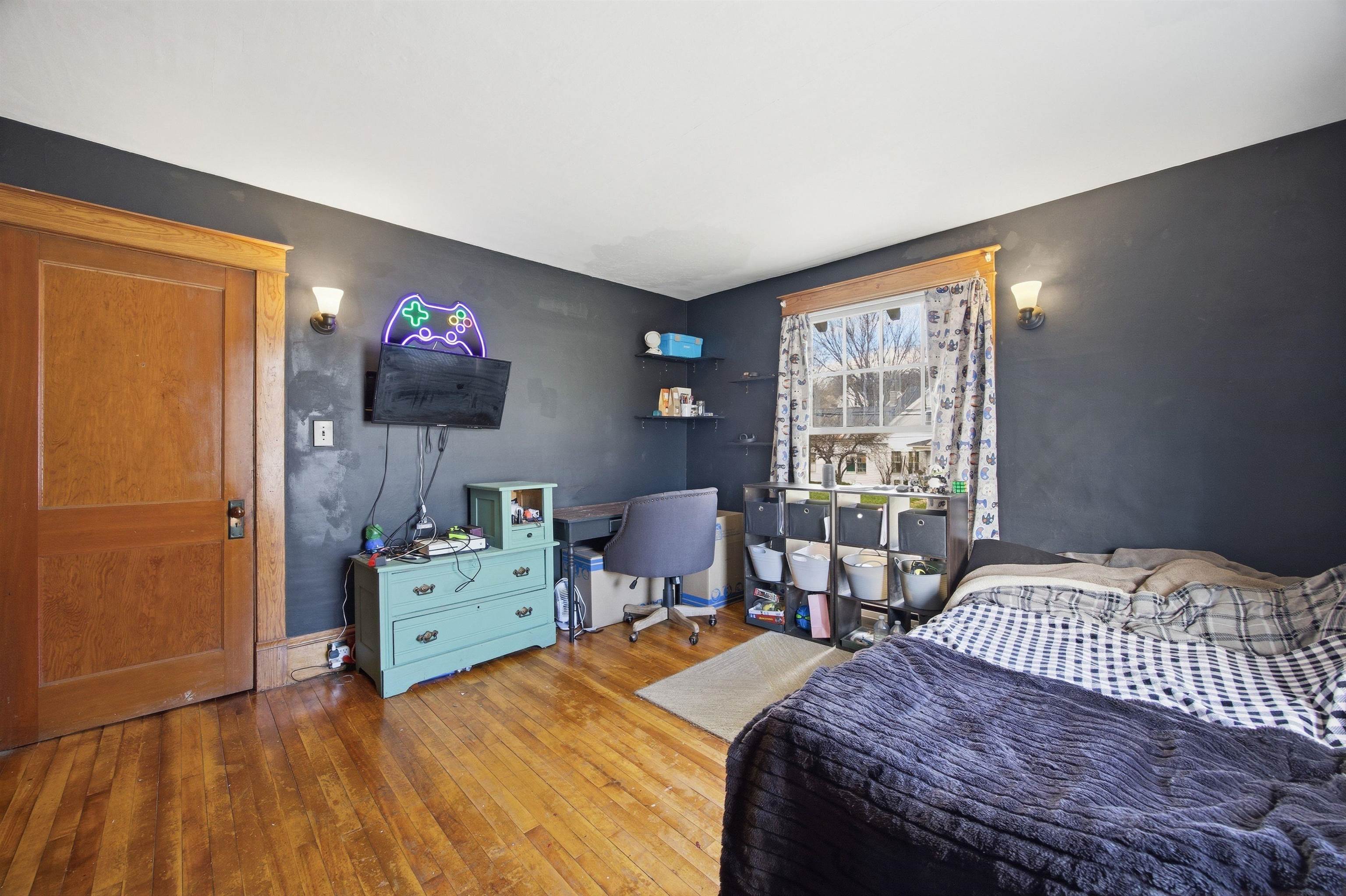 main property photo 41