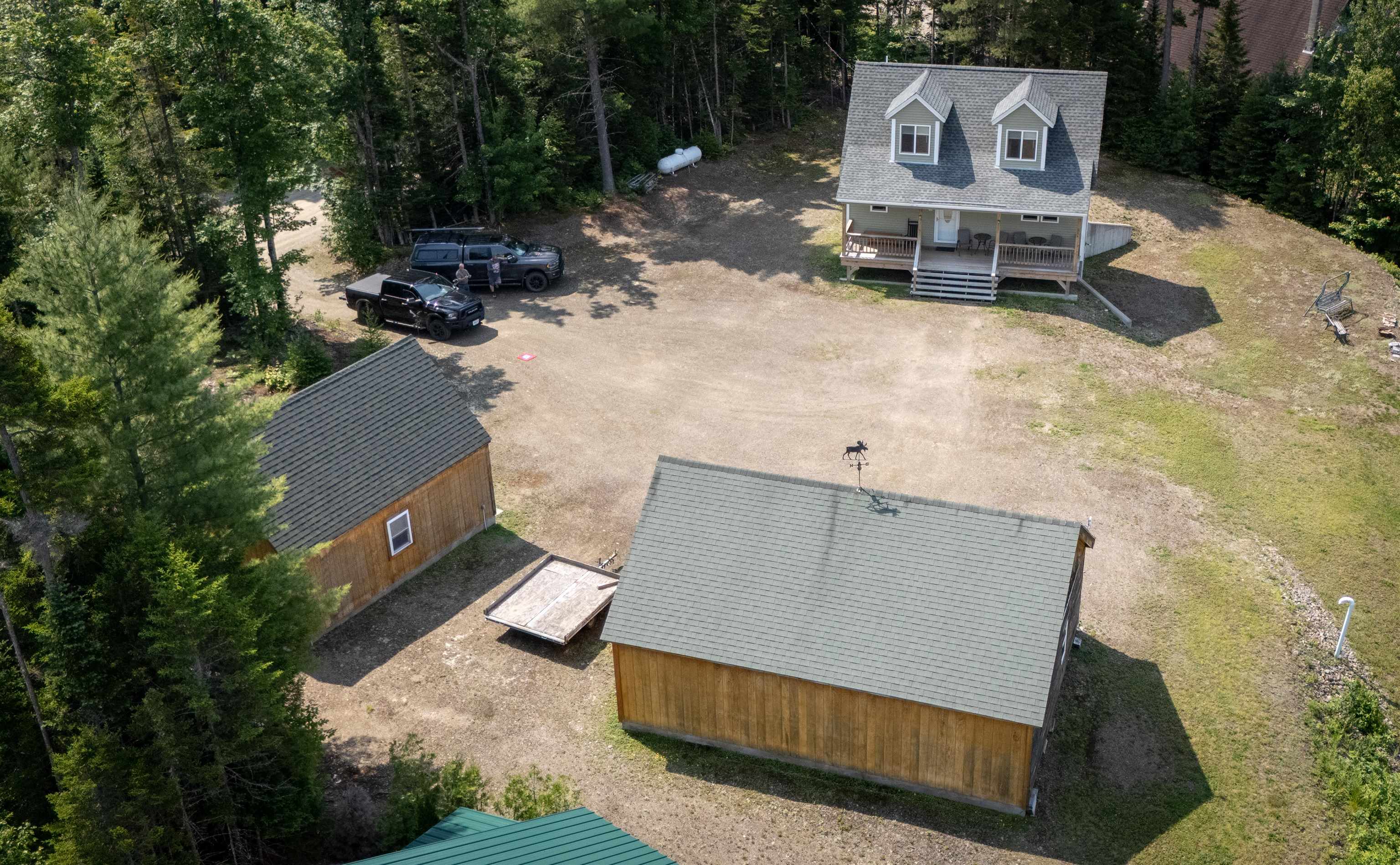 main property photo 9